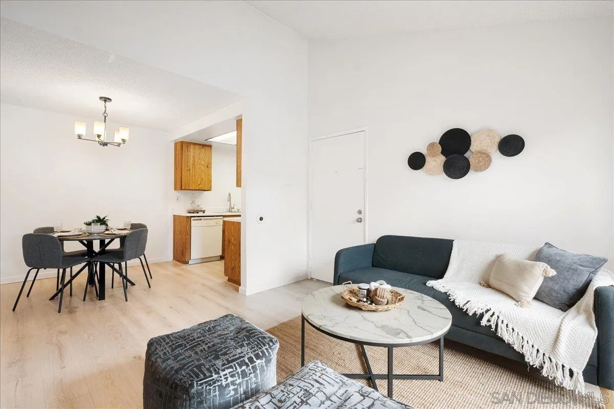 10296 Black Mountain Rd UNIT 220, San Diego, CA, 92126