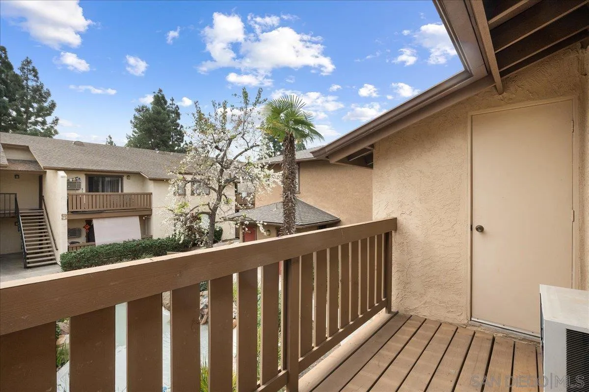 10296 Black Mountain Rd UNIT 220, San Diego, CA, 92126