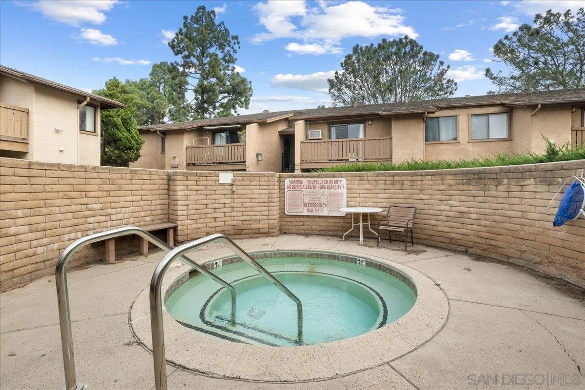 10296 Black Mountain Rd UNIT 220, San Diego, CA, 92126