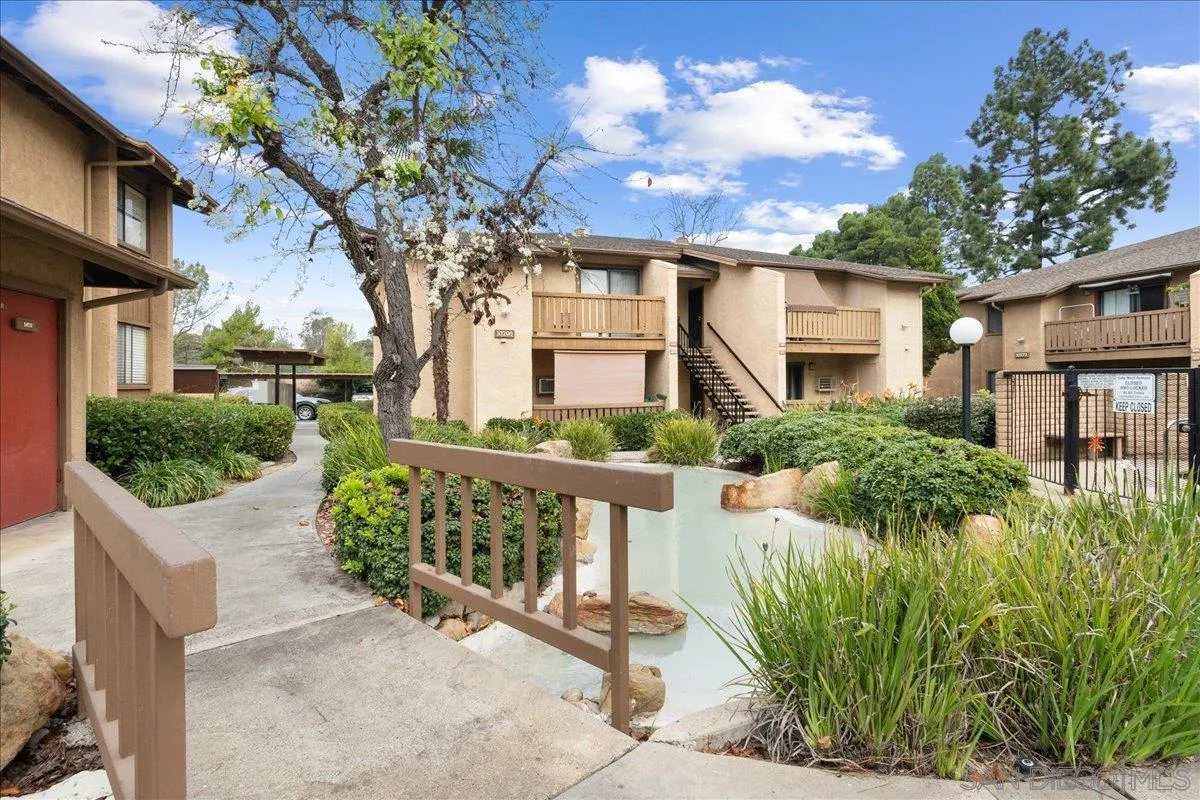 10296 Black Mountain Rd UNIT 220, San Diego, CA, 92126