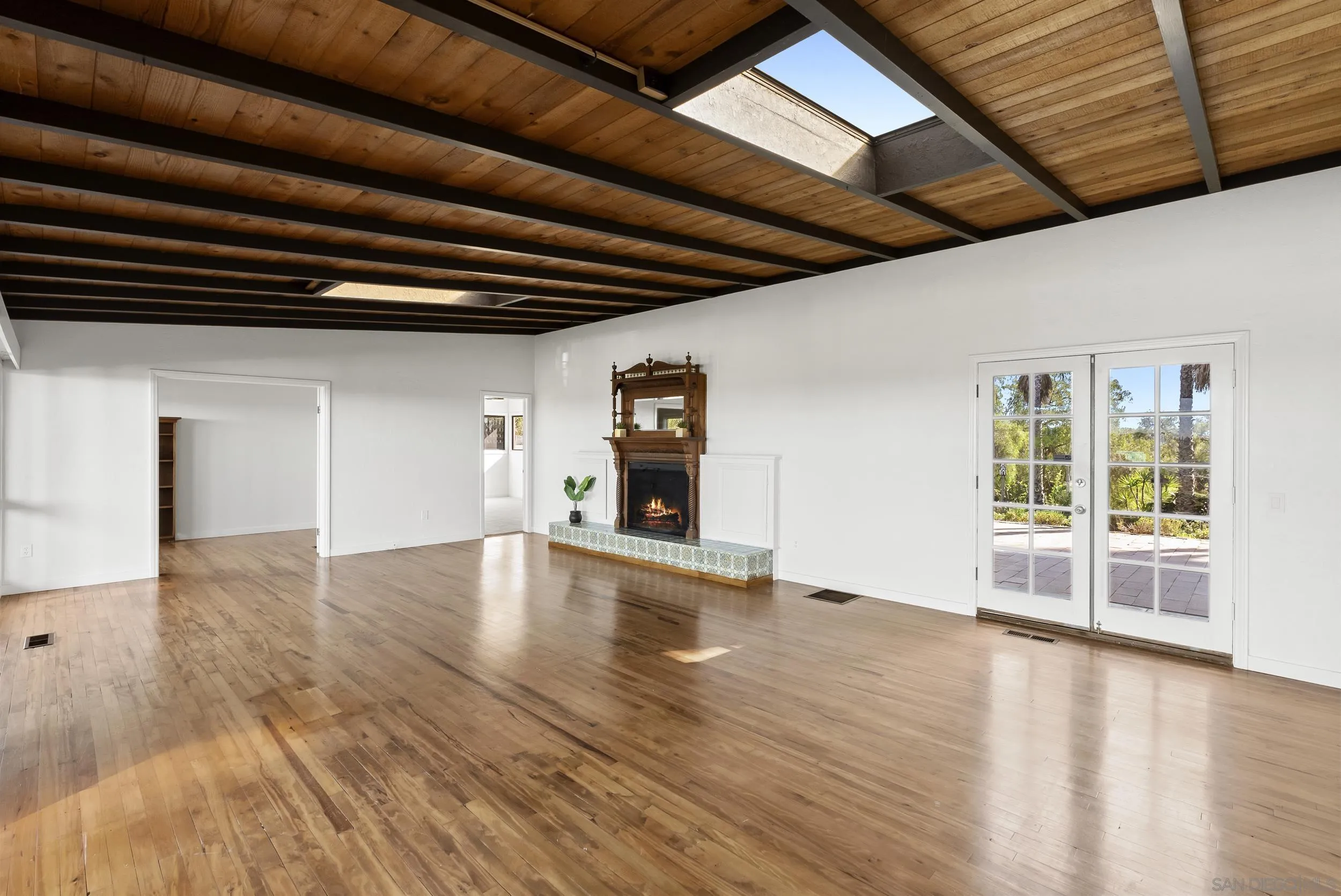 https://cdn.realtyfeed.com/cdn/127/260001877/822773929219e1493aacd7780ada3c71.webp