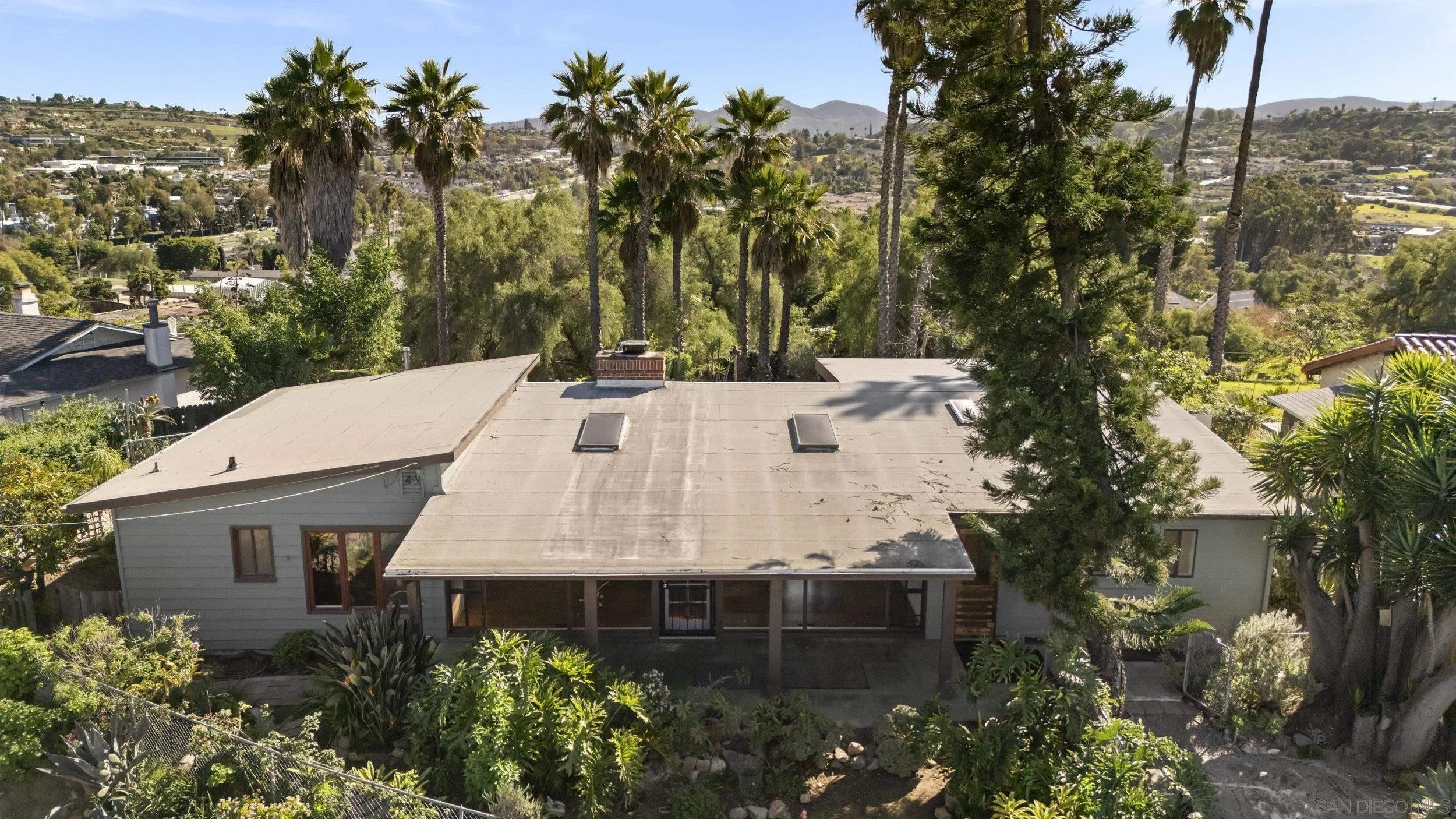 https://cdn.realtyfeed.com/cdn/127/260001877/977ad82ca7566c002387d972d34b1d31.webp