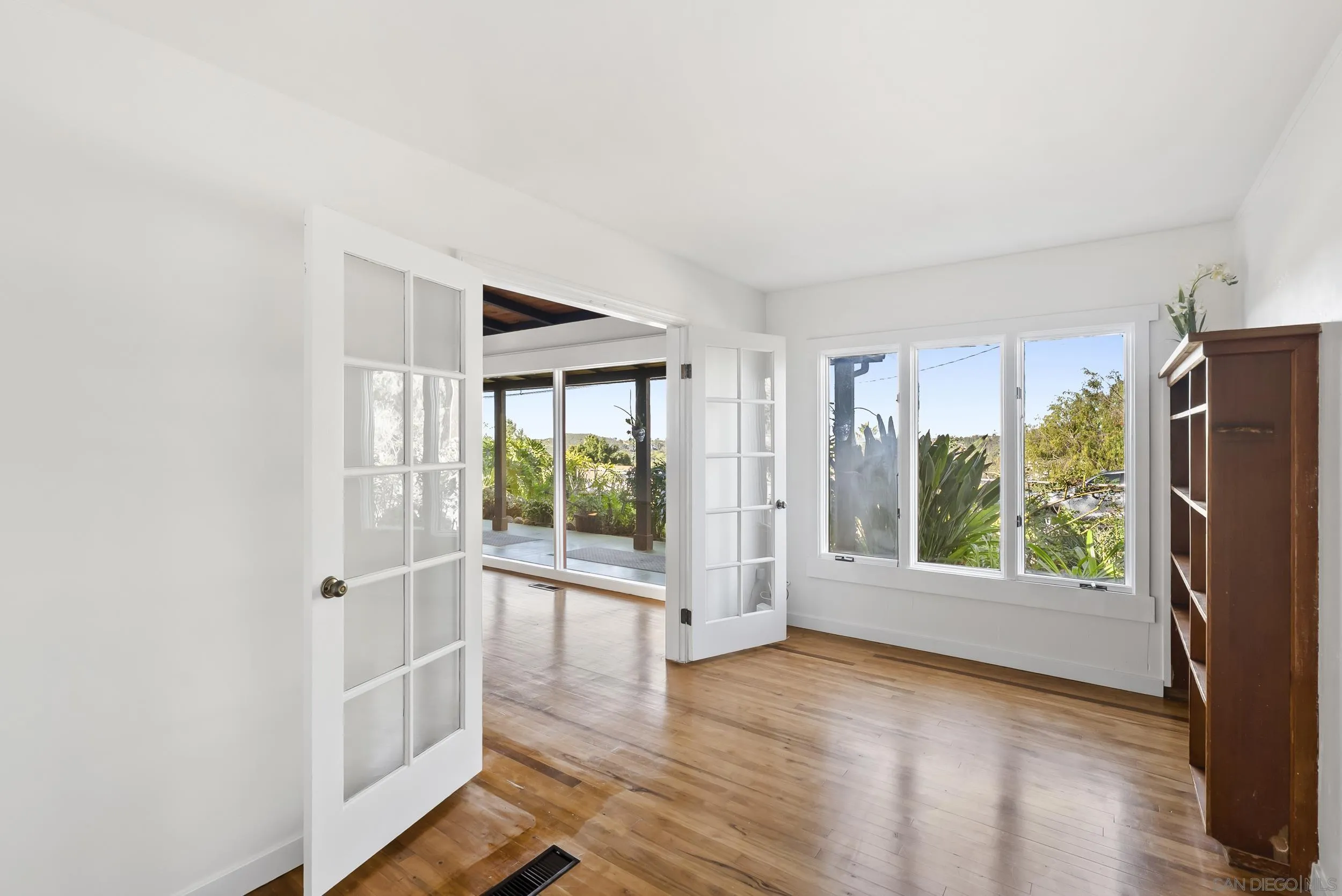 https://cdn.realtyfeed.com/cdn/127/260001877/ff58858c8411b4ec8ac817332077ca5f.webp