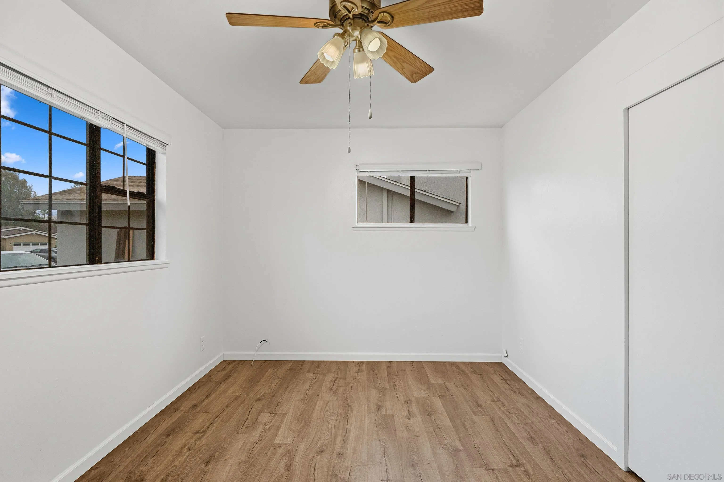 https://cdn.realtyfeed.com/cdn/127/260001880/48f3eee9119b3d5663d0eef33c4f42d1.webp