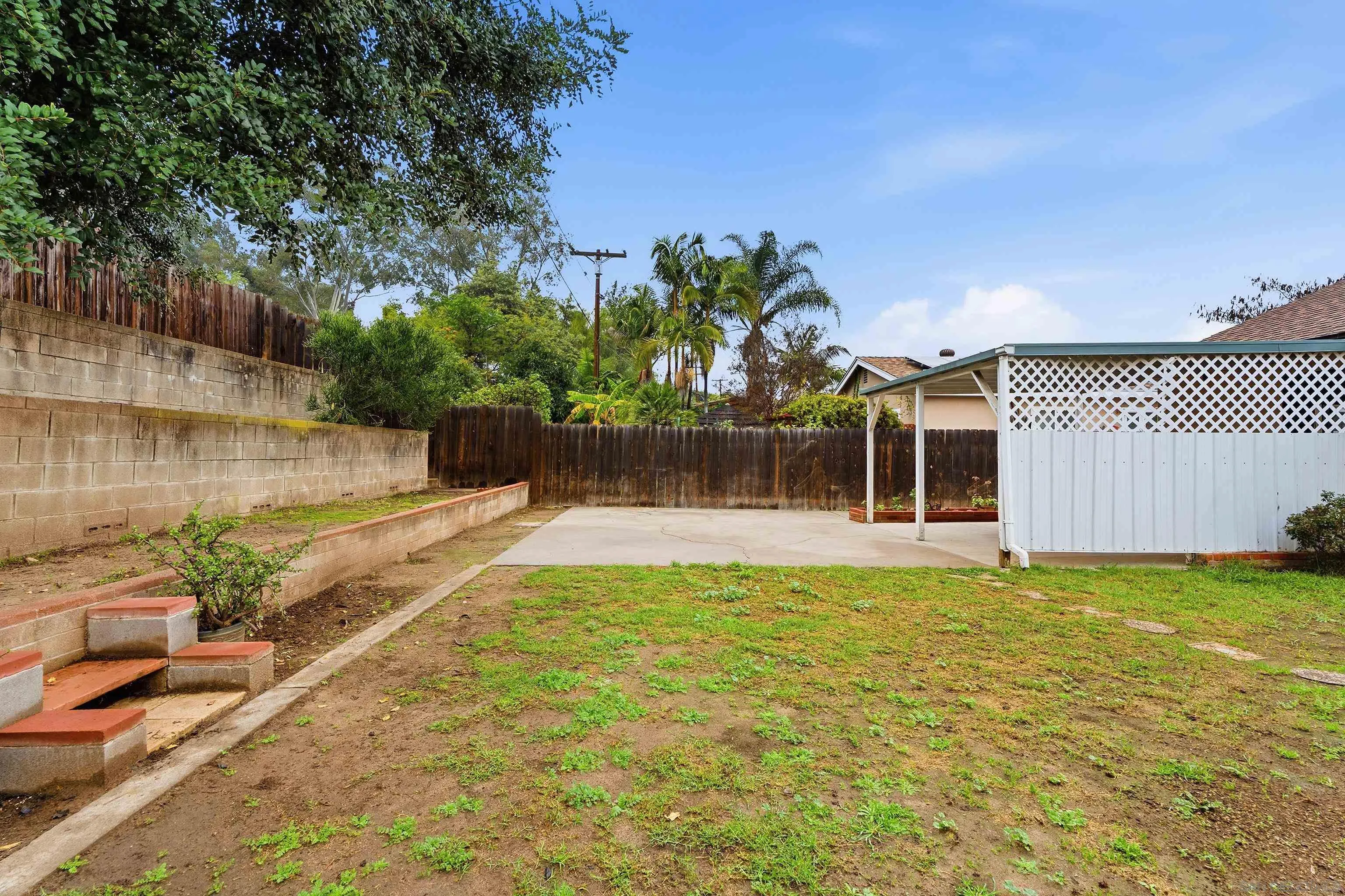 https://cdn.realtyfeed.com/cdn/127/260001880/6ff1271abe057ca05d57c933900d5383.webp