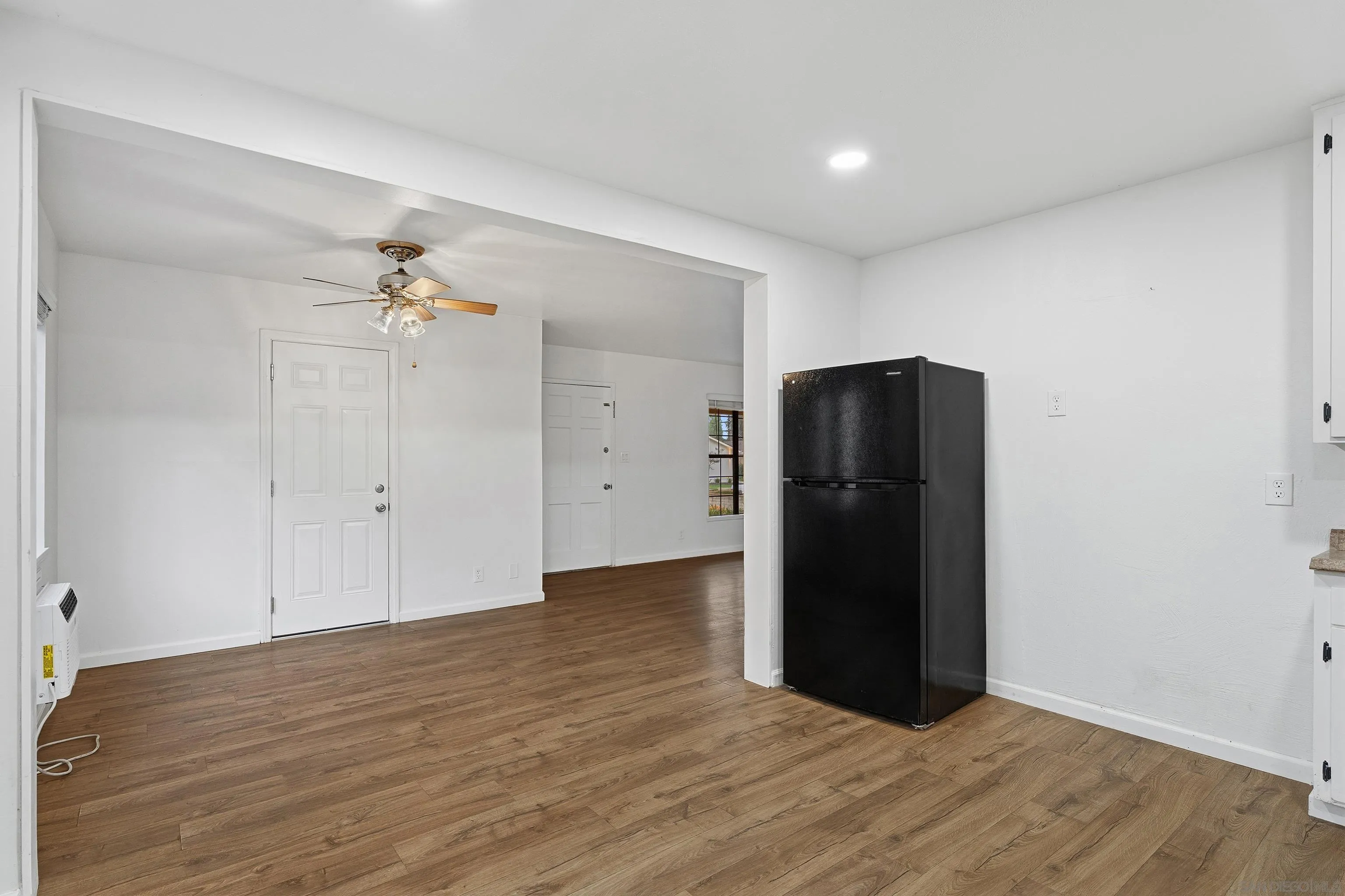 https://cdn.realtyfeed.com/cdn/127/260001880/7f89cff552d40e5bc19b47f2150f0510.webp