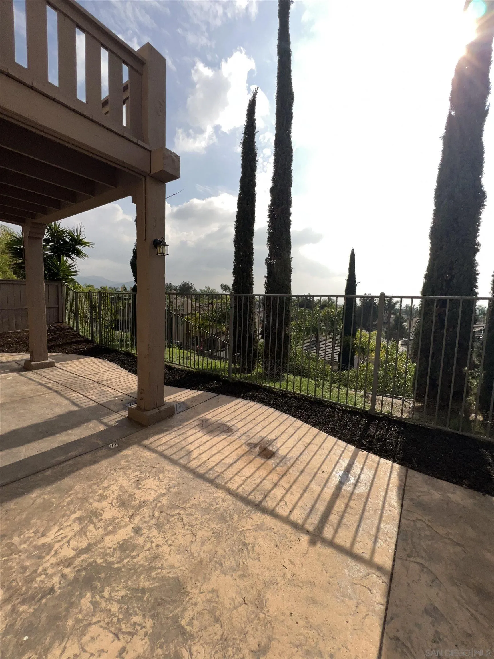 https://cdn.realtyfeed.com/cdn/127/260001883/7af0f3993885dcca5d79b71c1e65e102.webp