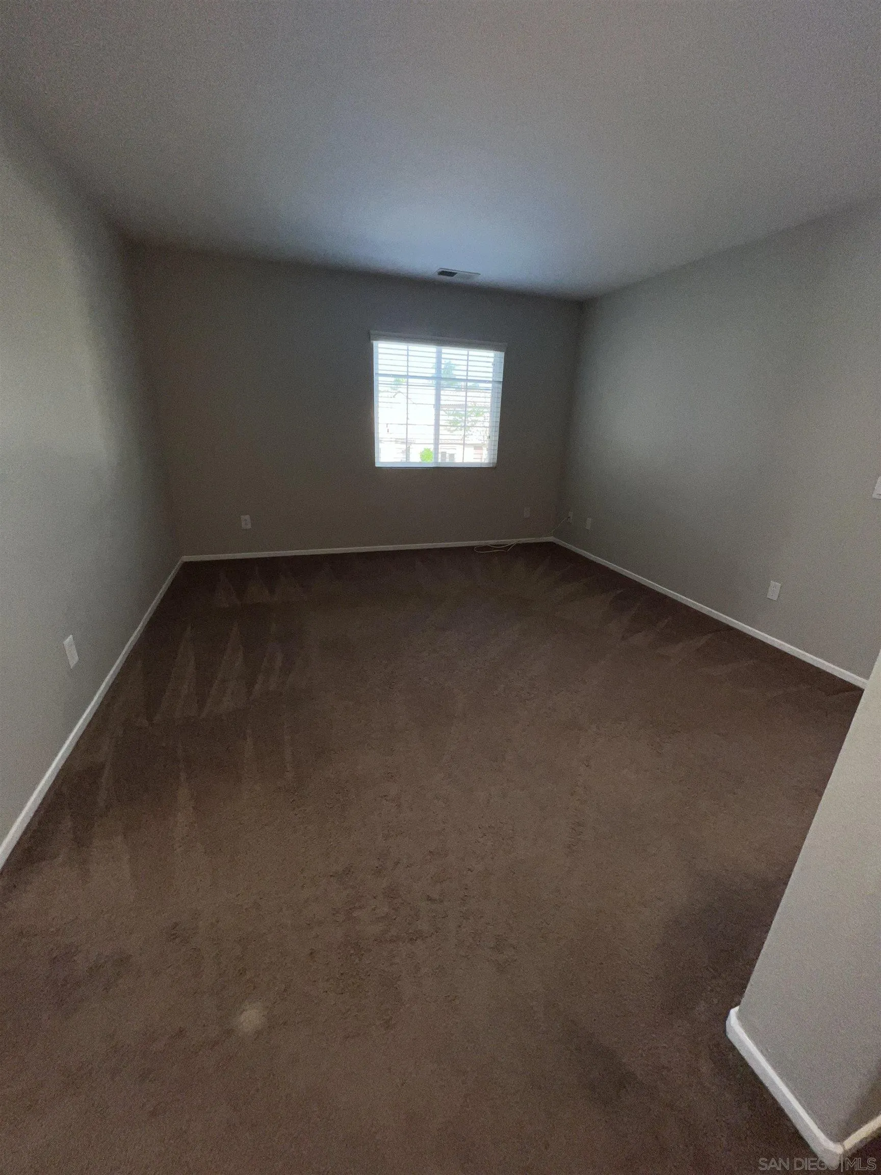 https://cdn.realtyfeed.com/cdn/127/260001883/c1139528db70150c6467937c4b121491.webp