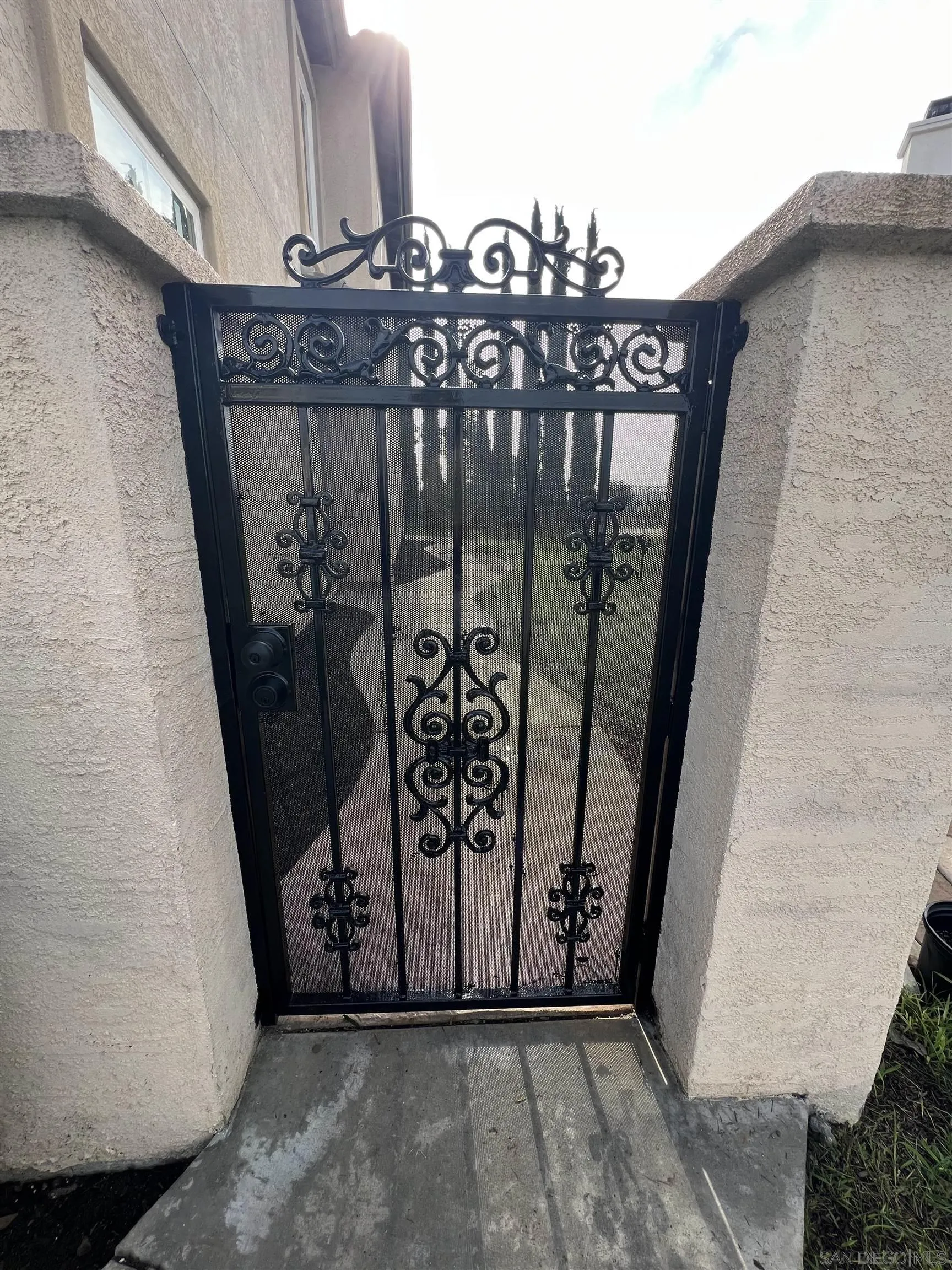 https://cdn.realtyfeed.com/cdn/127/260001883/fb73d529149f1ab8adffda307122e671.webp