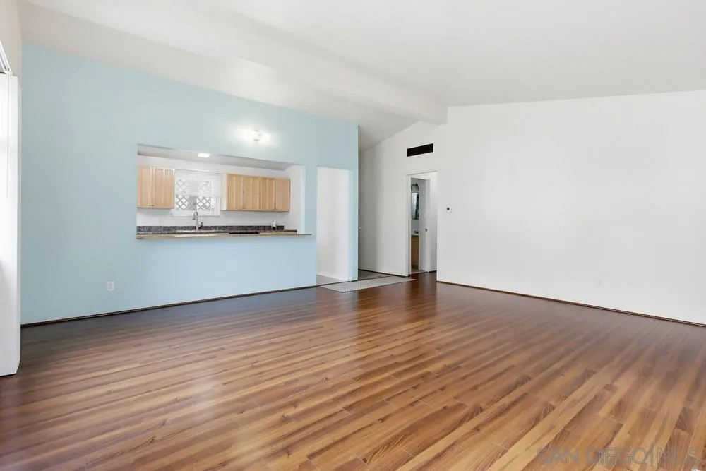https://cdn.realtyfeed.com/cdn/127/260001884/bdbb89a5043f743cba9d8ac0d4baee0c.webp