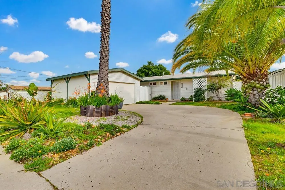 https://cdn.realtyfeed.com/cdn/127/260001884/fa41a7b1ec1f748cf28183b0ab03c02a.webp