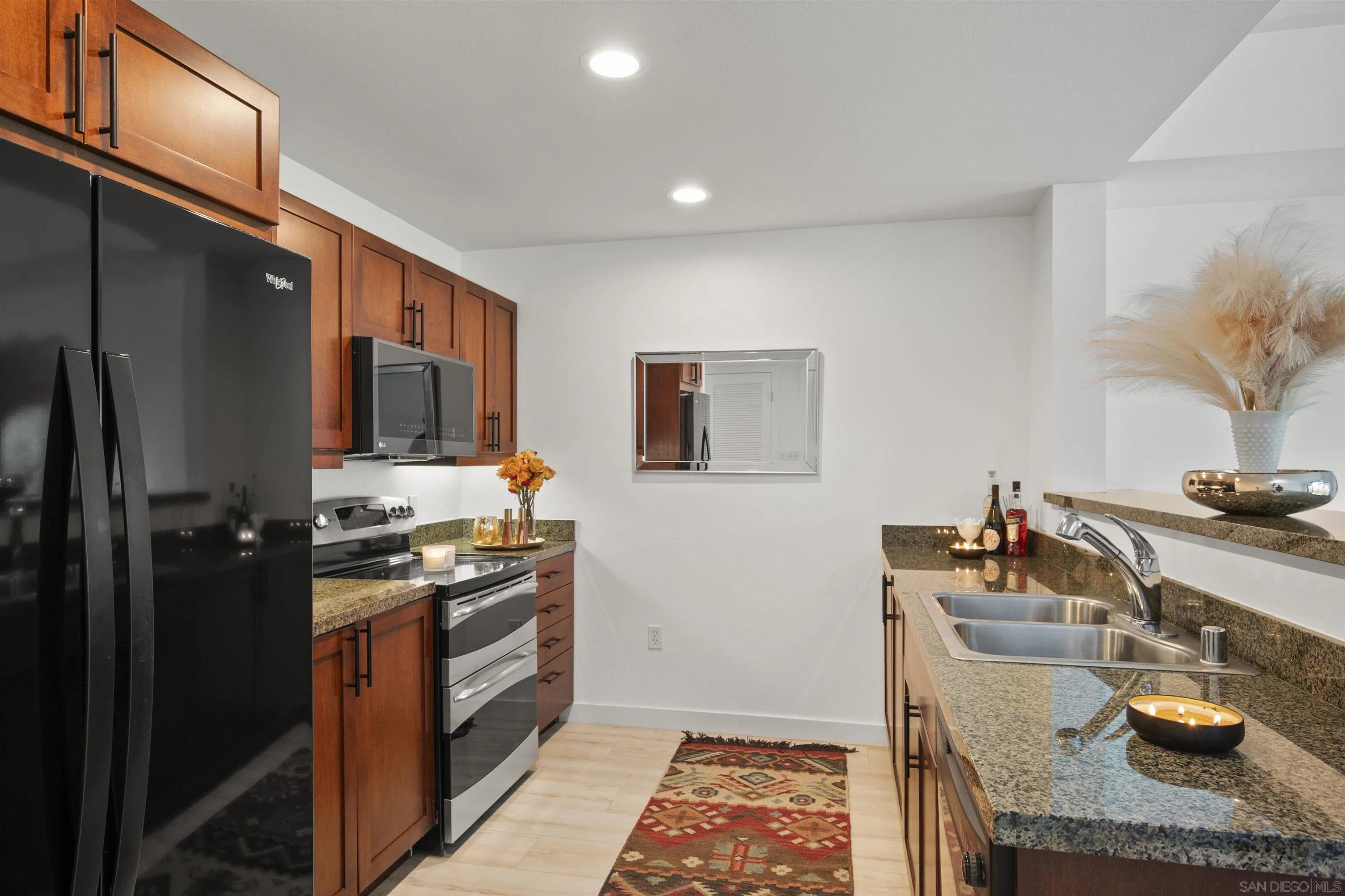 Photo #3: 260001889 Listing: Photo #3