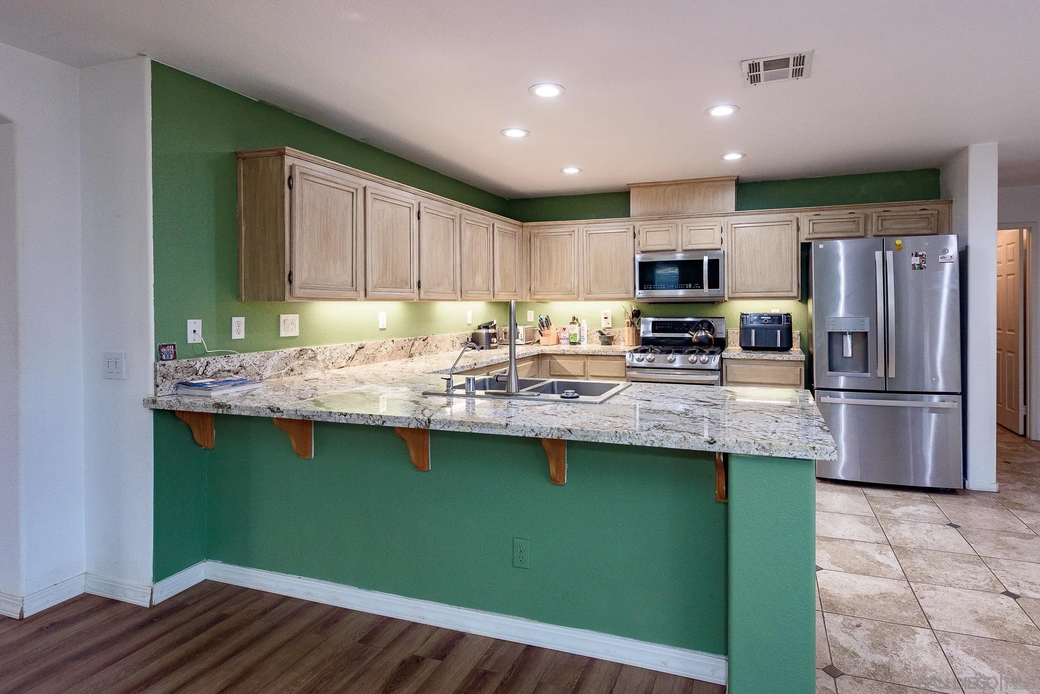 https://cdn.realtyfeed.com/cdn/127/260001890/5332ebaab75d6a06dc5b7dc9eaf79369.webp