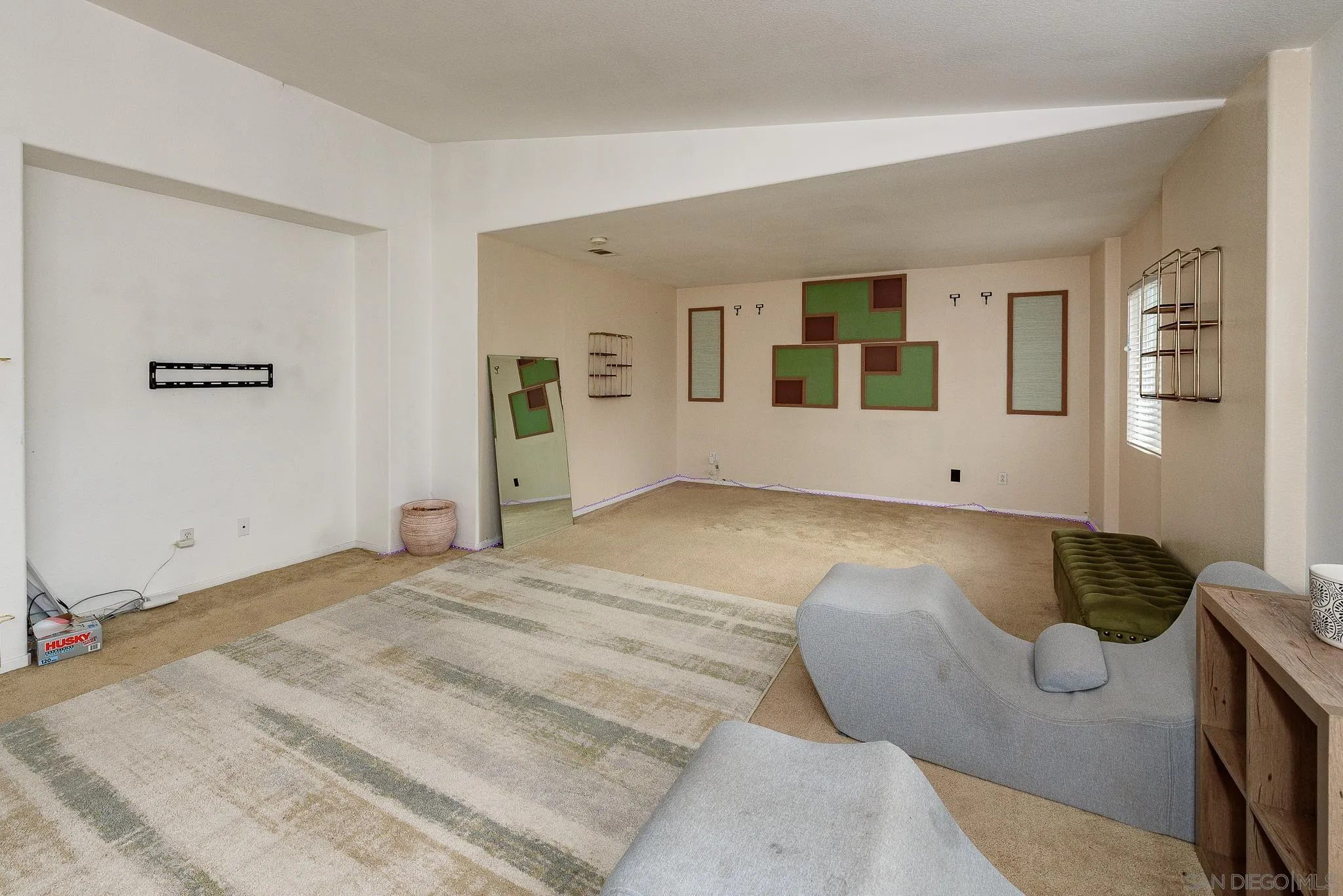 https://cdn.realtyfeed.com/cdn/127/260001890/90abccb92d8762d0efb1d13b1cddfb24.webp