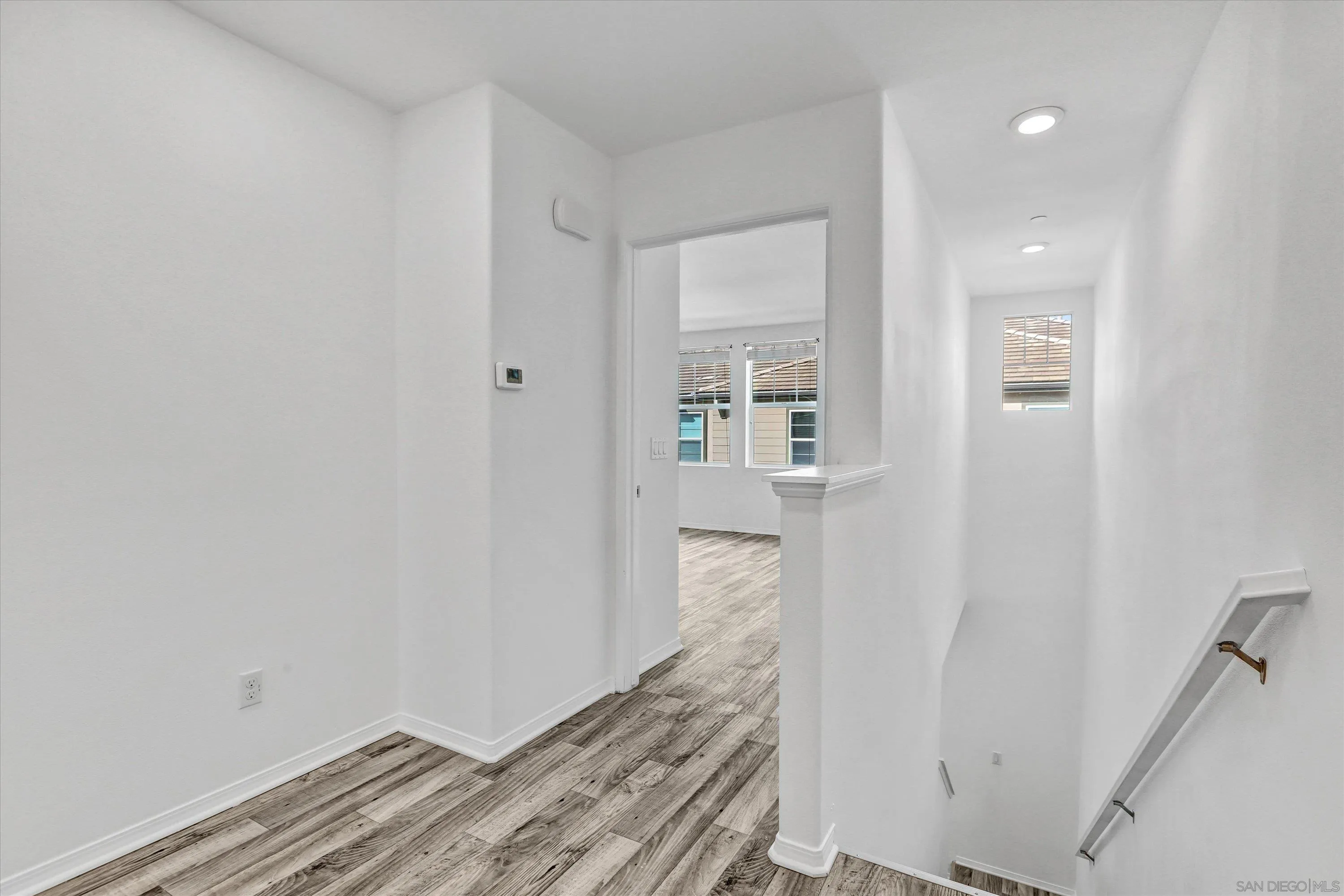 https://cdn.realtyfeed.com/cdn/127/260001891/3e6b596bb58b11078e8af9fd9e5e214c.webp