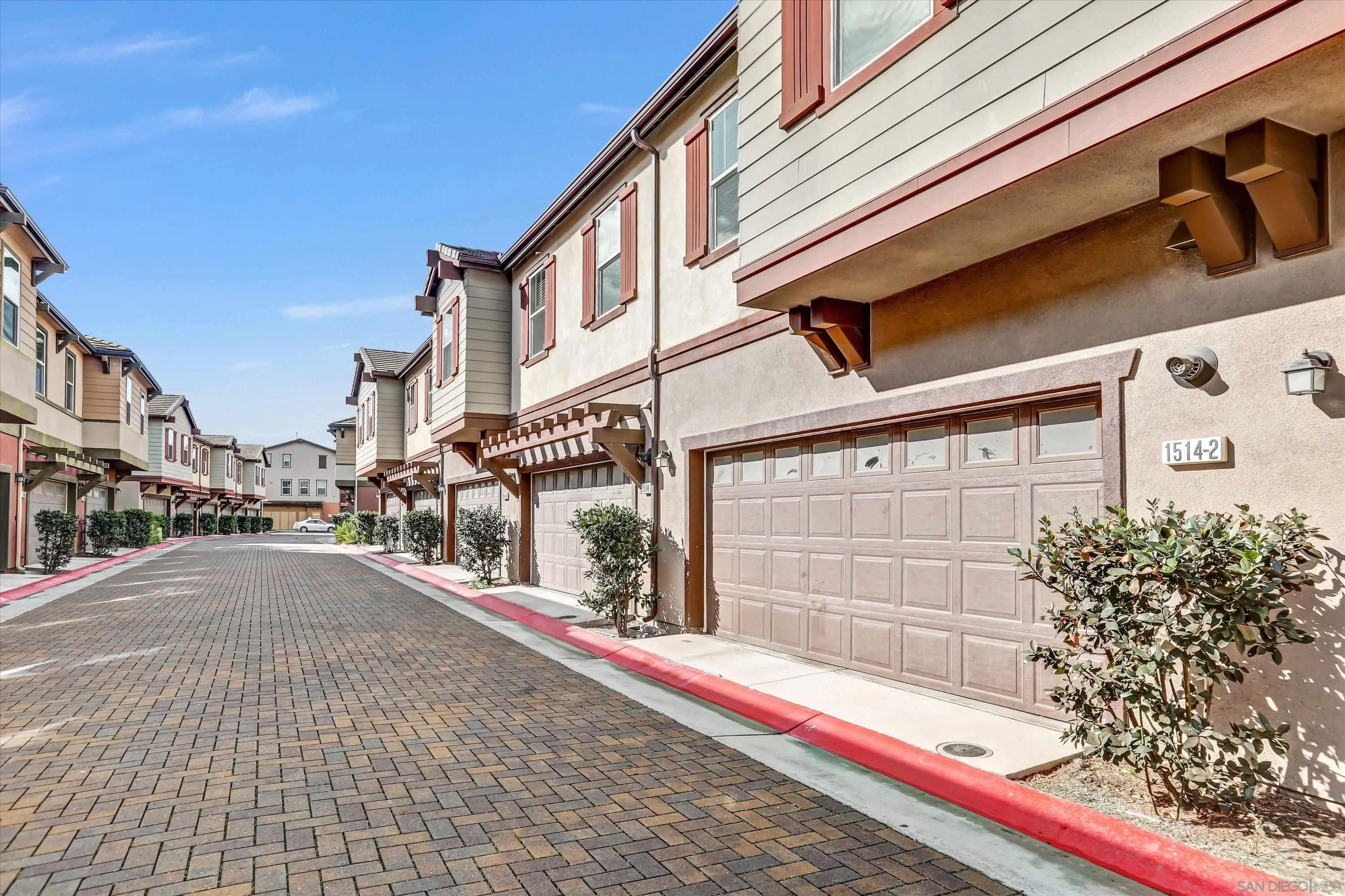 https://cdn.realtyfeed.com/cdn/127/260001891/ab57c93b44276d988987b57a273db0fc.webp