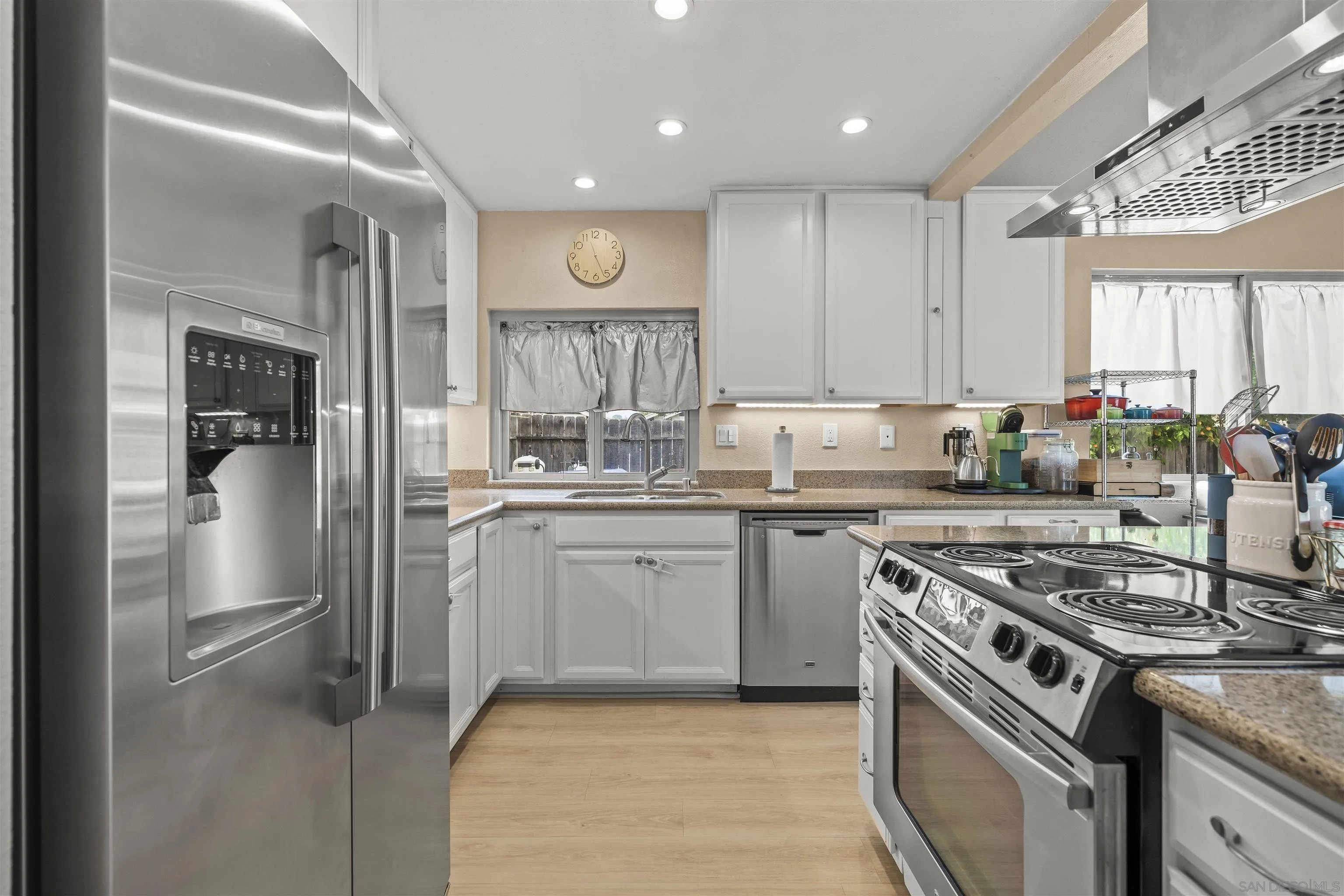 Photo #15: 260001892 Listing: Photo #15