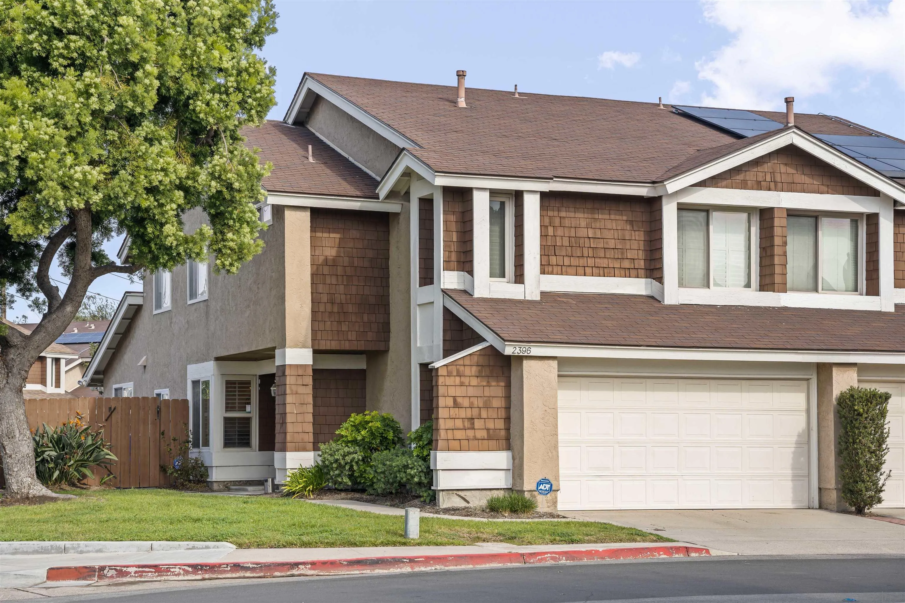 Photo #2: 260001892 Listing: Photo #2