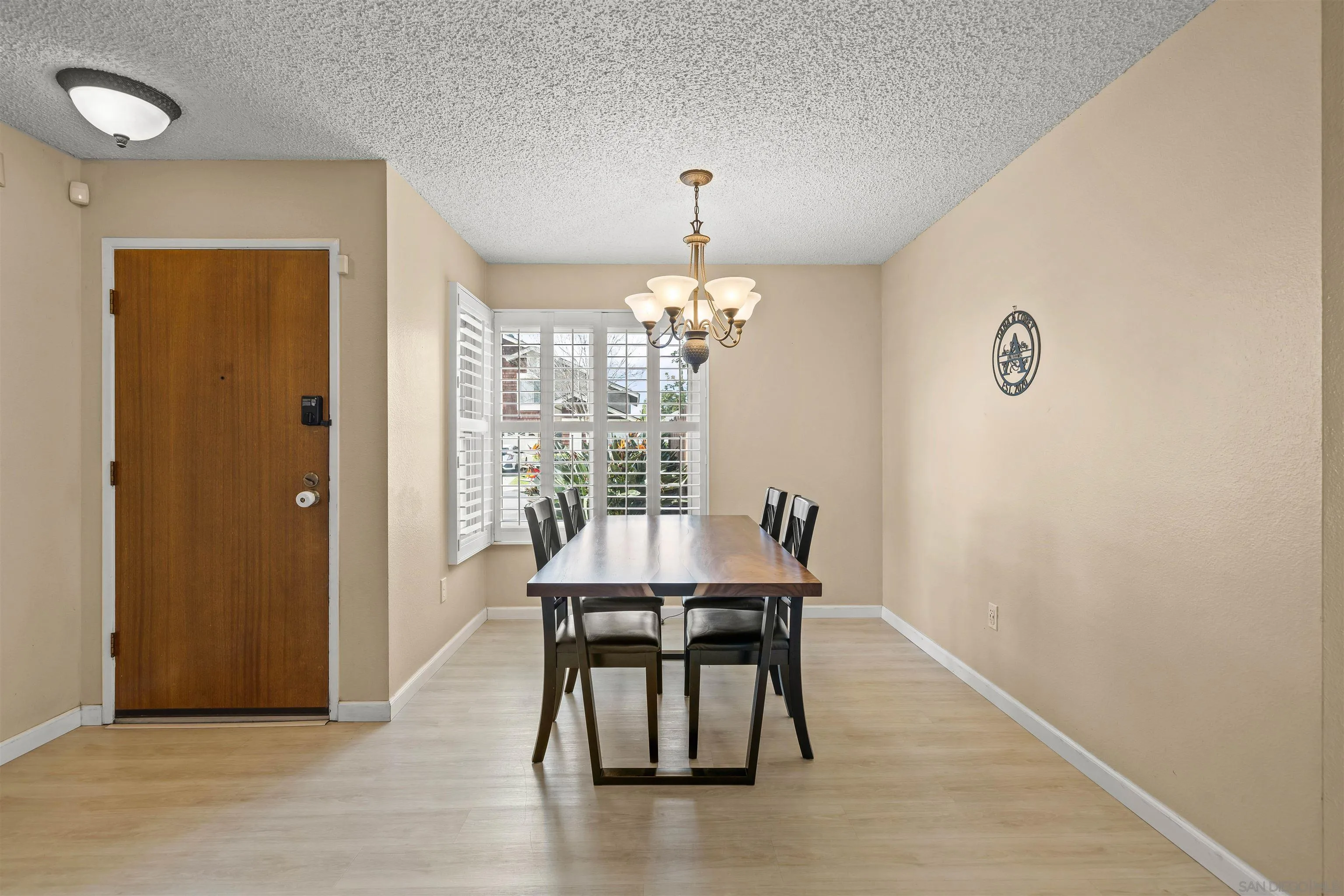 Photo #5: 260001892 Listing: Photo #5