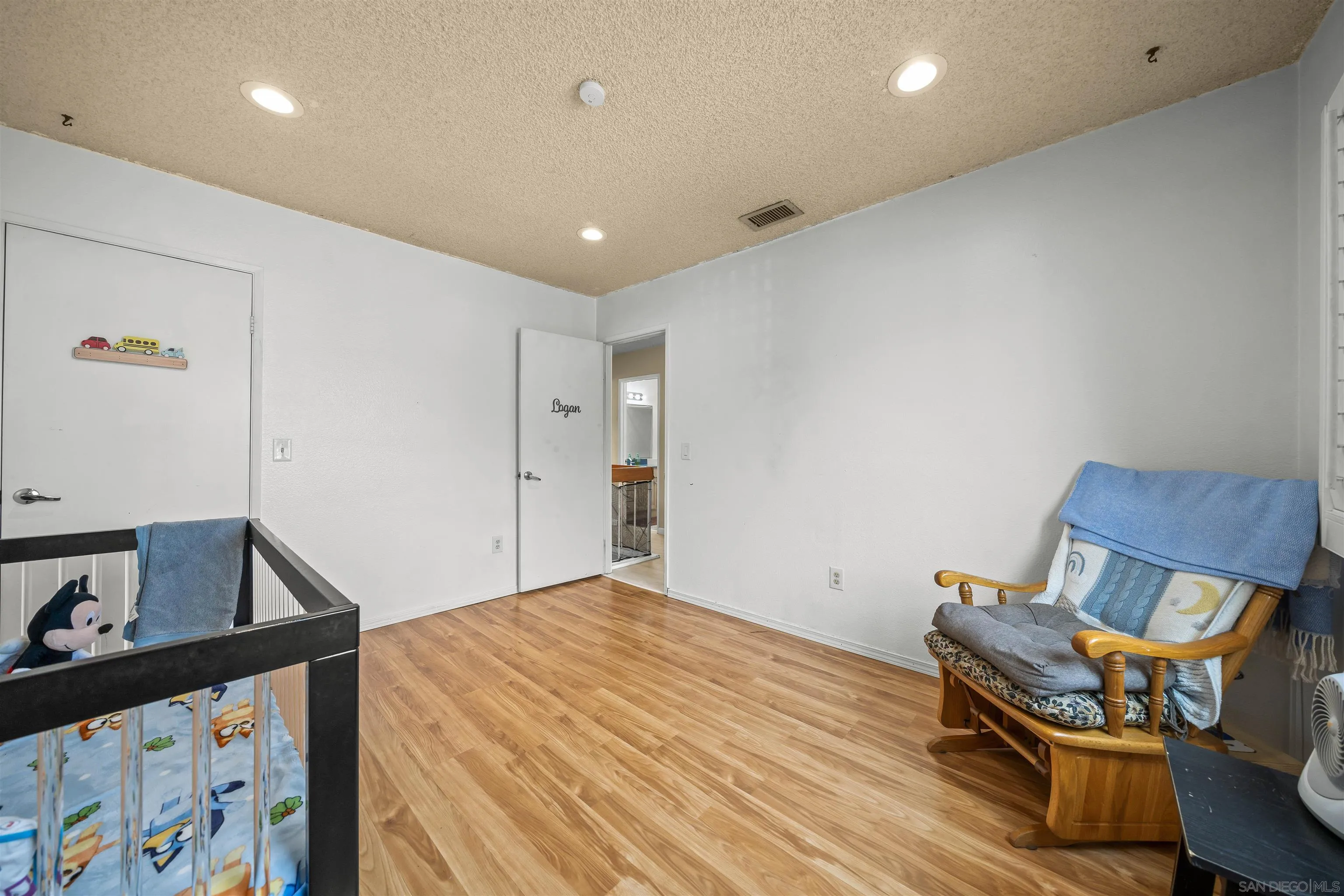 Photo #27: 260001892 Listing: Photo #27