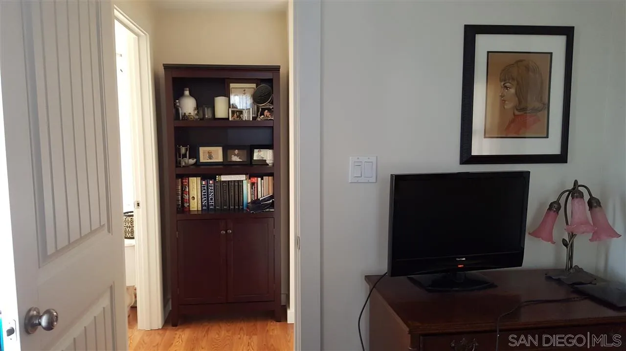 1909 Tremont, Oceanside, CA, 92054