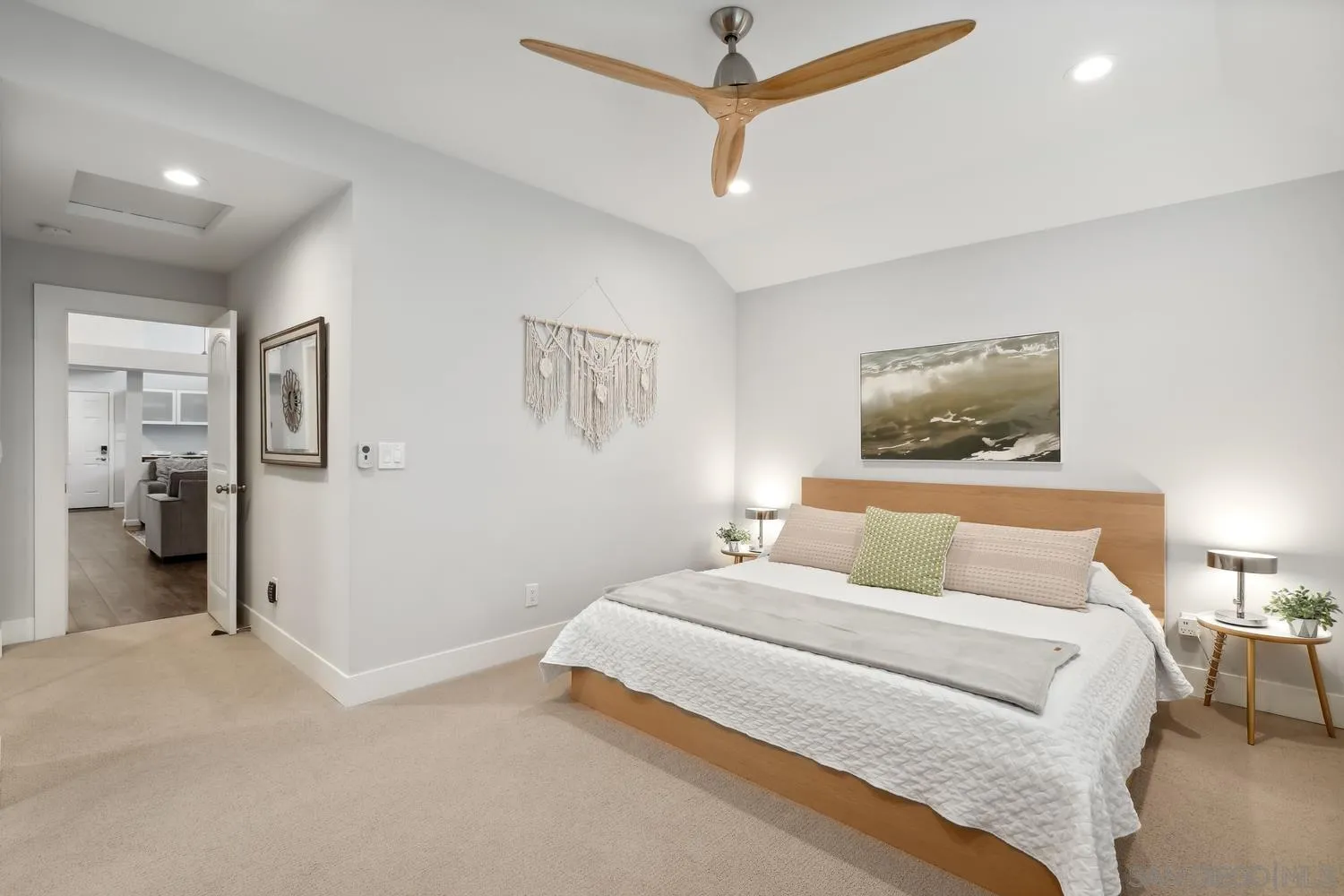 https://cdn.realtyfeed.com/cdn/127/2600019/e4b547727068ec639086176f9a2793da.webp
