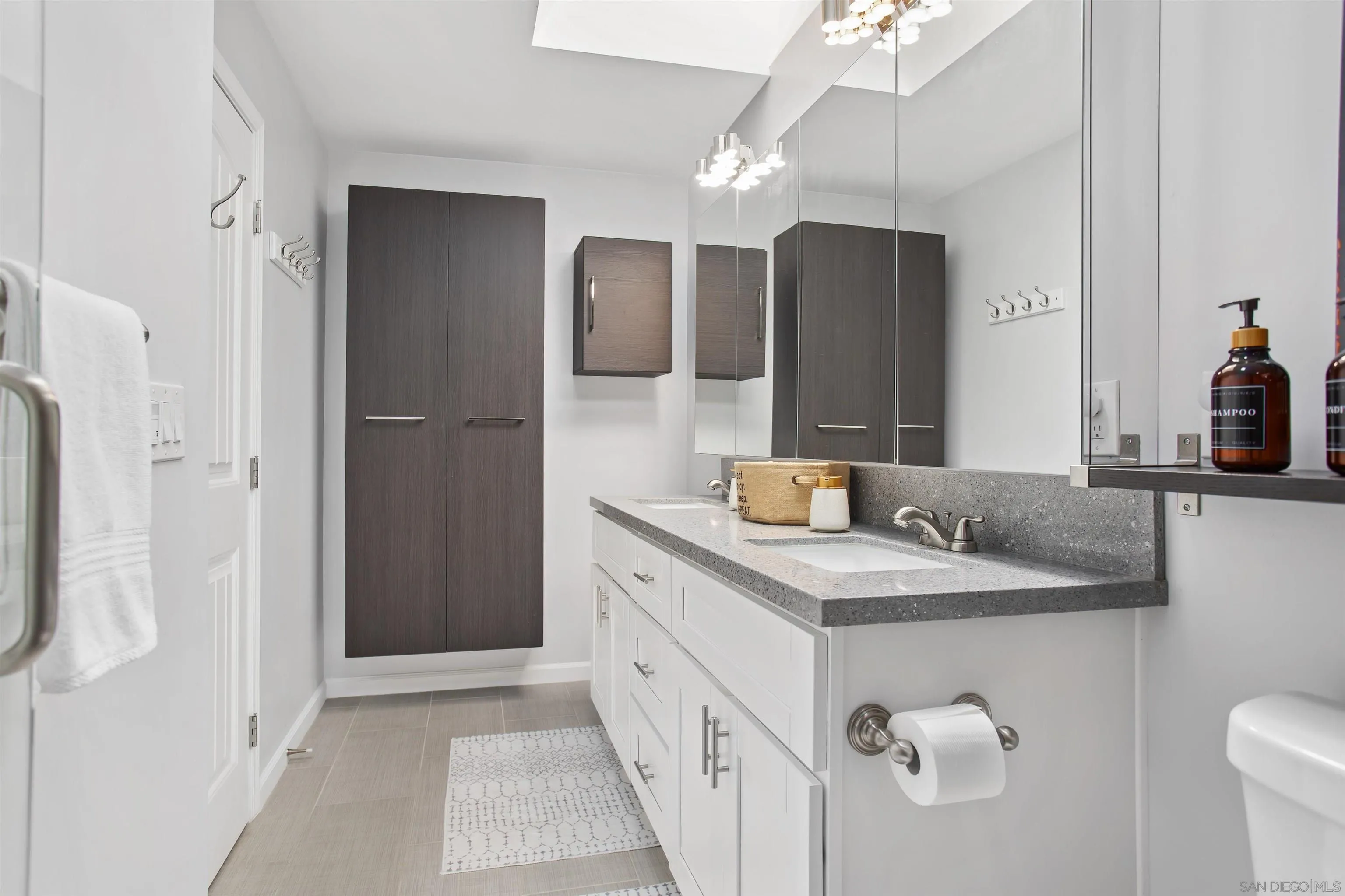 https://cdn.realtyfeed.com/cdn/127/2600019/f5d7cf81d12b2c576b162bde9c64513f.webp