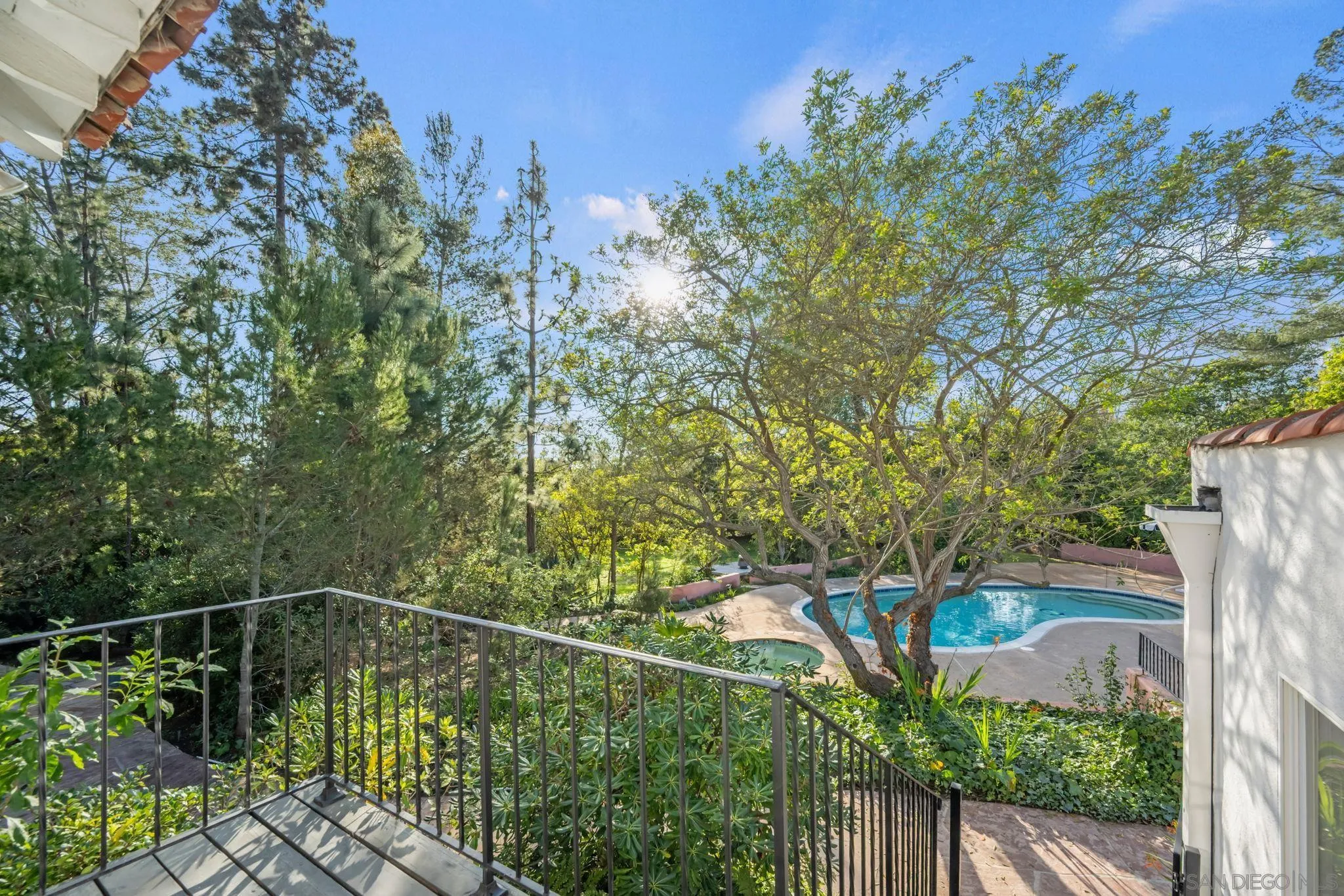 https://cdn.realtyfeed.com/cdn/127/260001905/e0206b73a1a69e05380abaf3af831d14.webp