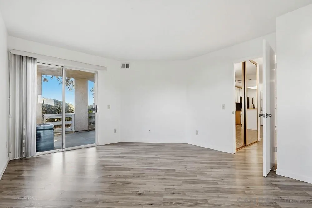 https://cdn.realtyfeed.com/cdn/127/260001911/92ba485fa744560ccd4076ad48b9b9ea.webp