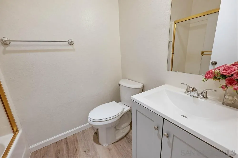 Photo #13: 260001911 Listing: Photo #13