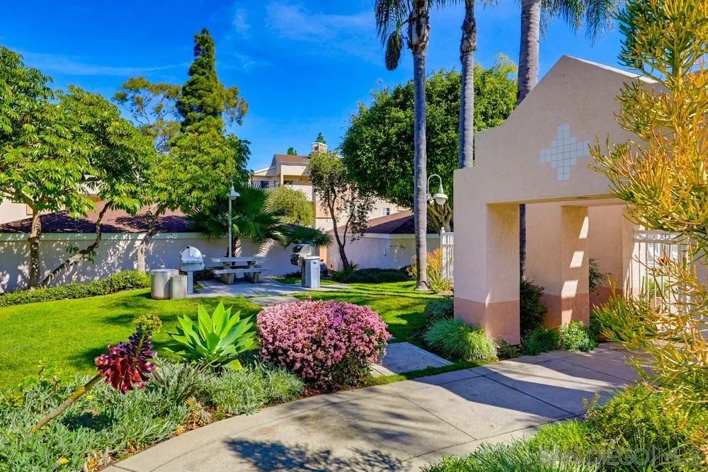 Photo #27: 260001911 Listing: Photo #27