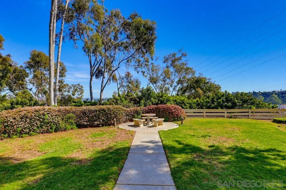 Photo #25: 260001911 Listing: Photo #25