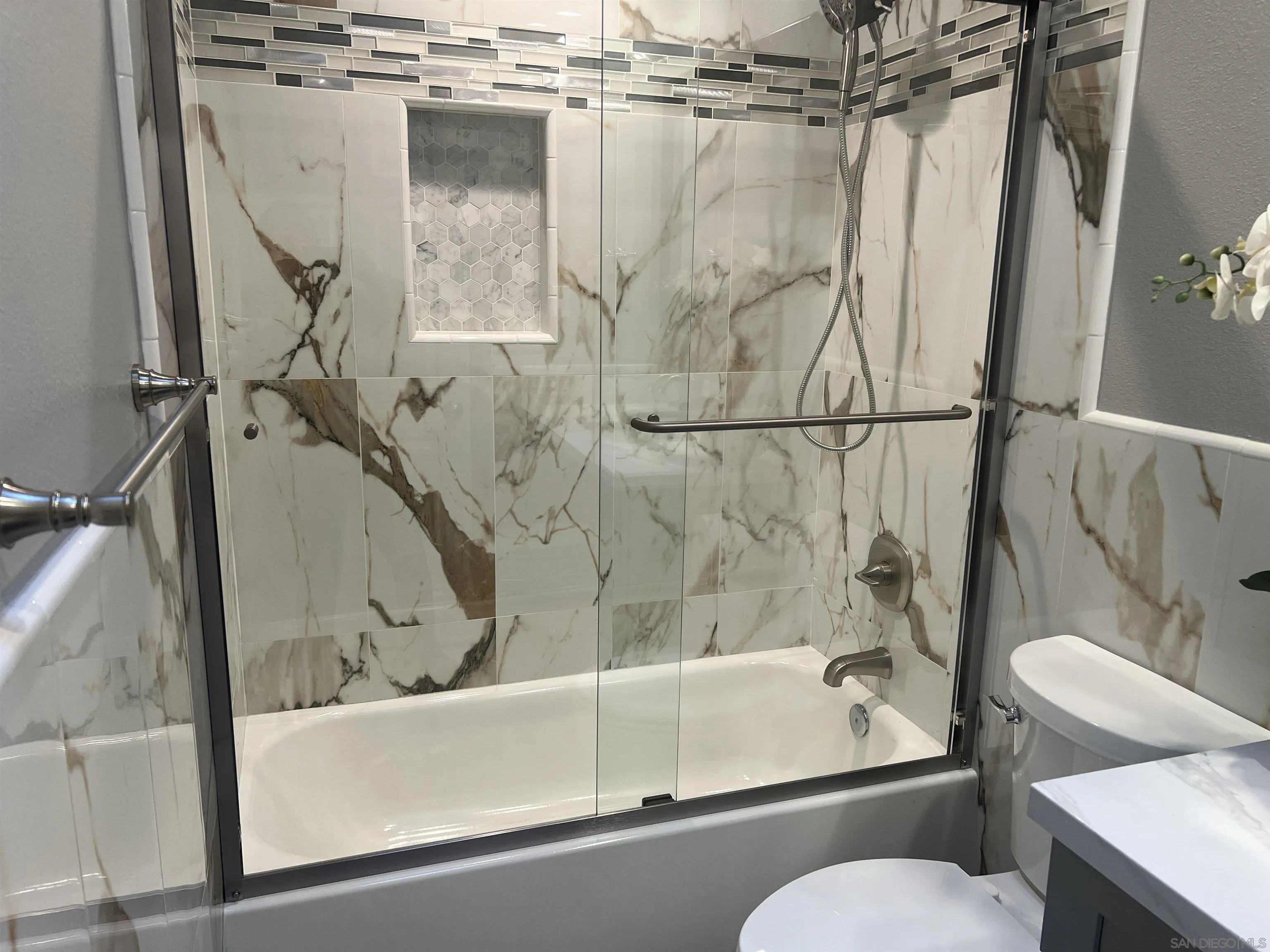https://cdn.realtyfeed.com/cdn/127/260001913/9c10781909e21ae1a5c98abb5e35af0f.webp