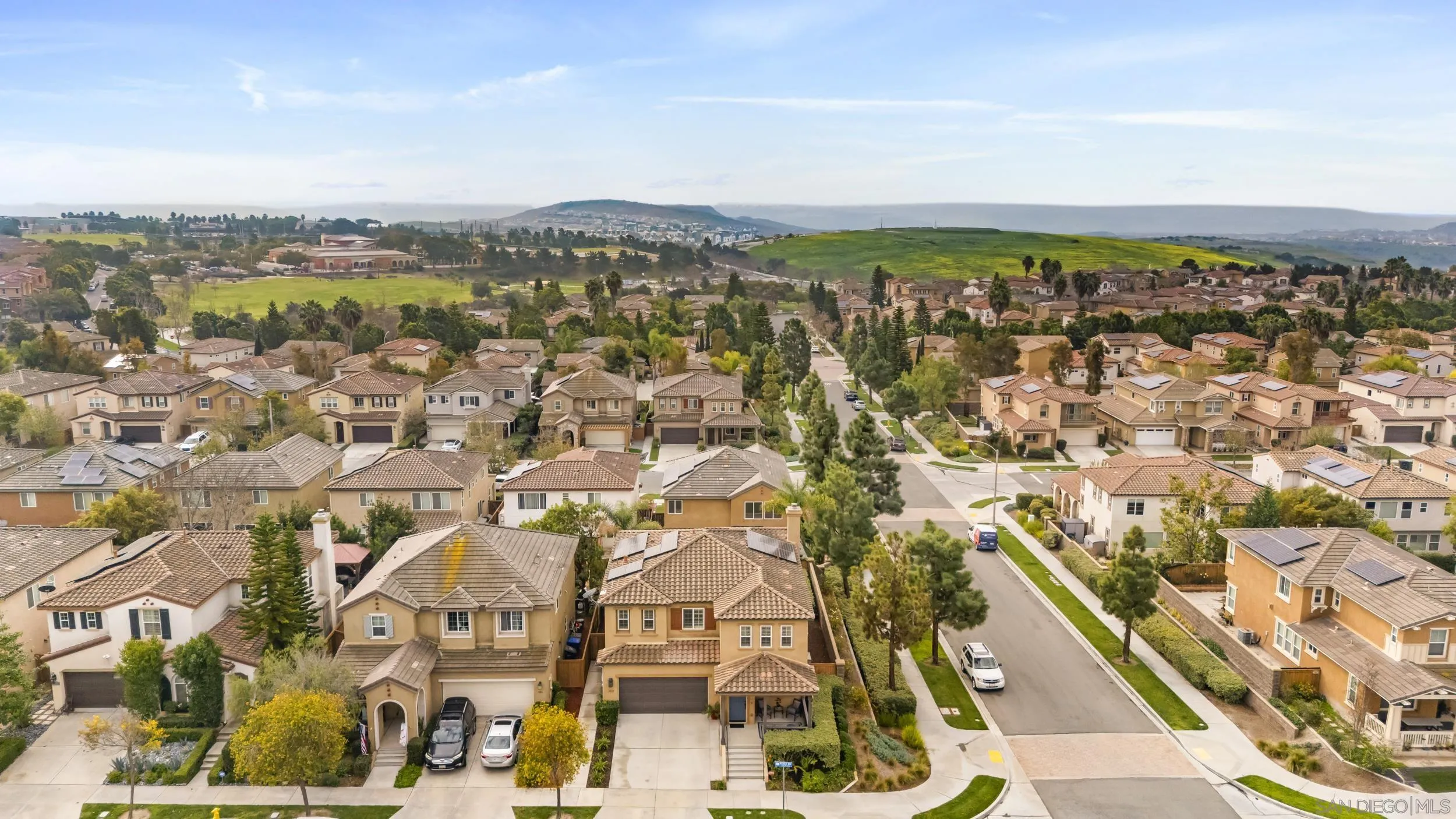https://cdn.realtyfeed.com/cdn/127/260001915/fe3404d452c10eab81837ac869c992b5.webp