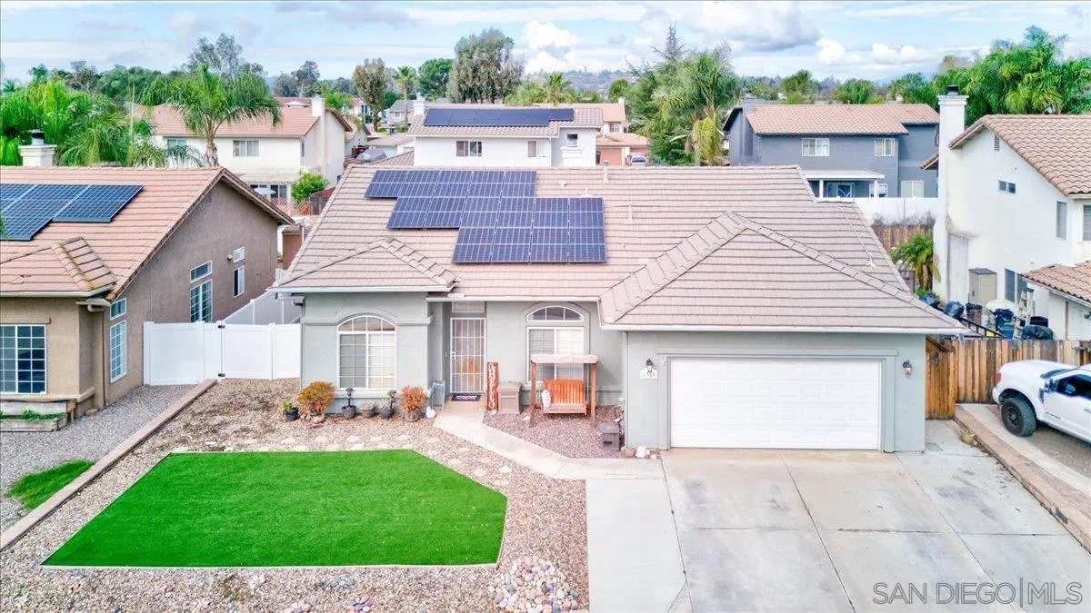 https://cdn.realtyfeed.com/cdn/127/260001916/068dd89a97aeb11f1e359a4c46f1e25b.webp