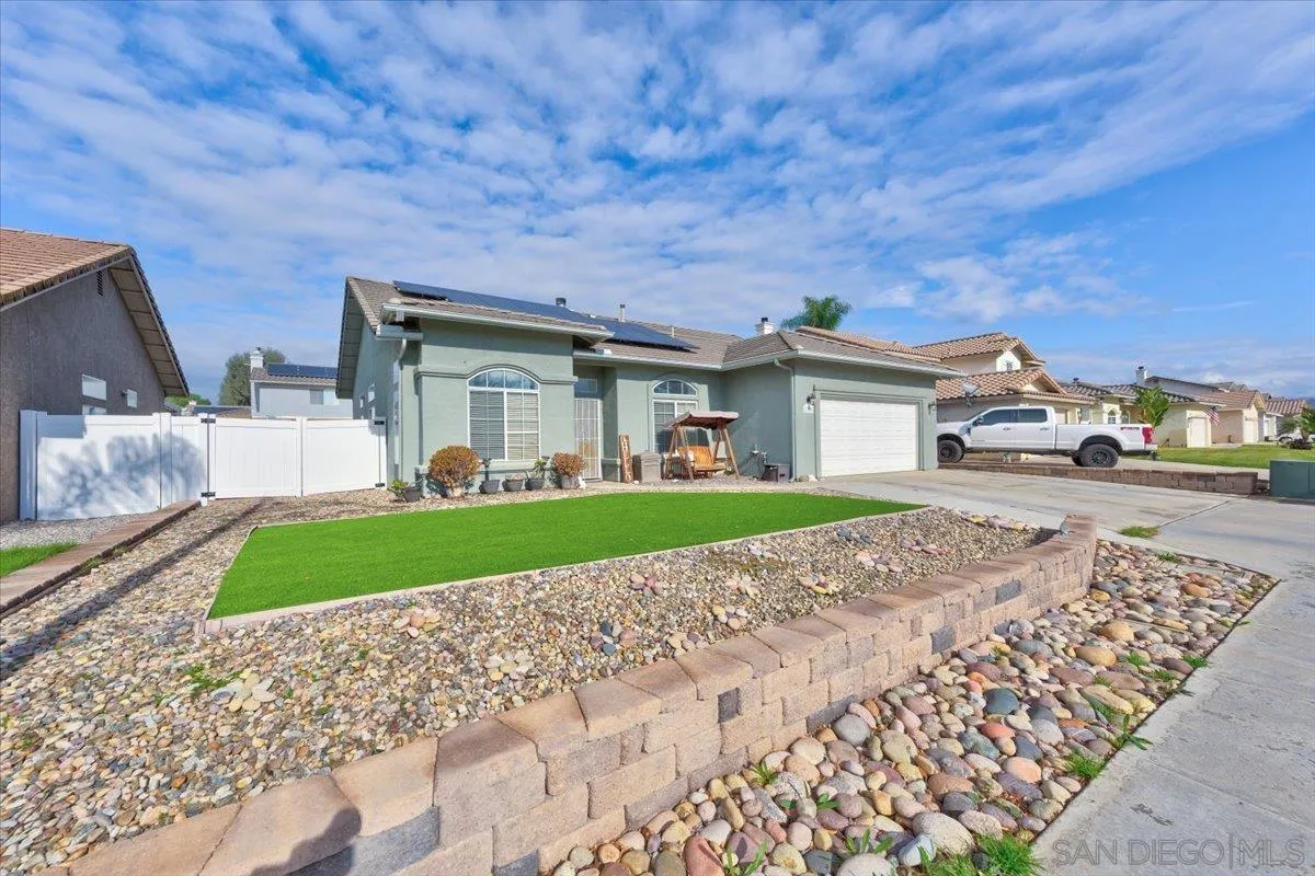 https://cdn.realtyfeed.com/cdn/127/260001916/3115955c9cdf08ab3ce137be13d5f333.webp