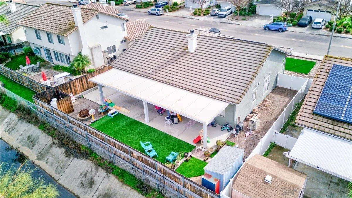 https://cdn.realtyfeed.com/cdn/127/260001916/835d99939bb091a9fc42db34bdf476f4.webp