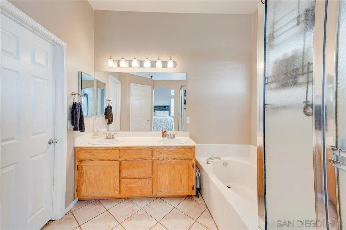 https://cdn.realtyfeed.com/cdn/127/260001916/97aa4ce5c633cec4fb9a92478768ef9f.webp