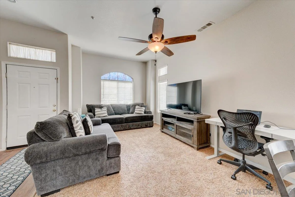 https://cdn.realtyfeed.com/cdn/127/260001916/b961ea4431f93521c1daf4e89963554c.webp