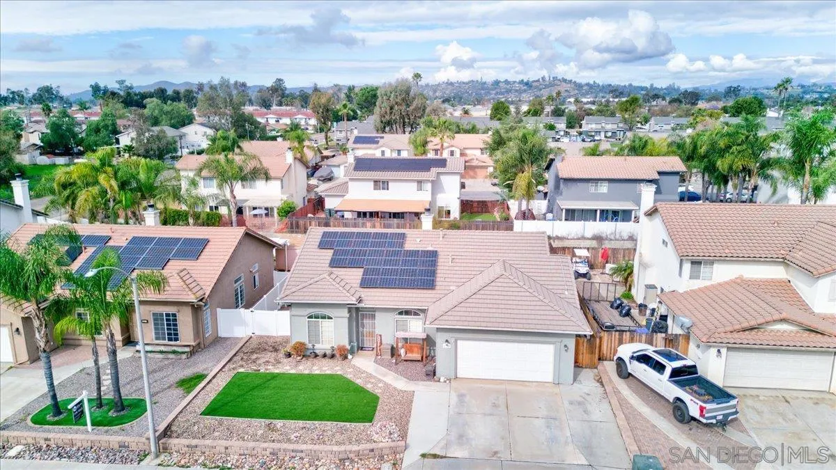 https://cdn.realtyfeed.com/cdn/127/260001916/c3e0ae9ec699e6c1bbcb0f039638903a.webp