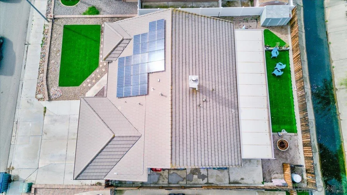https://cdn.realtyfeed.com/cdn/127/260001916/f3900e87b188ed1d368a3ae8d1243ce8.webp