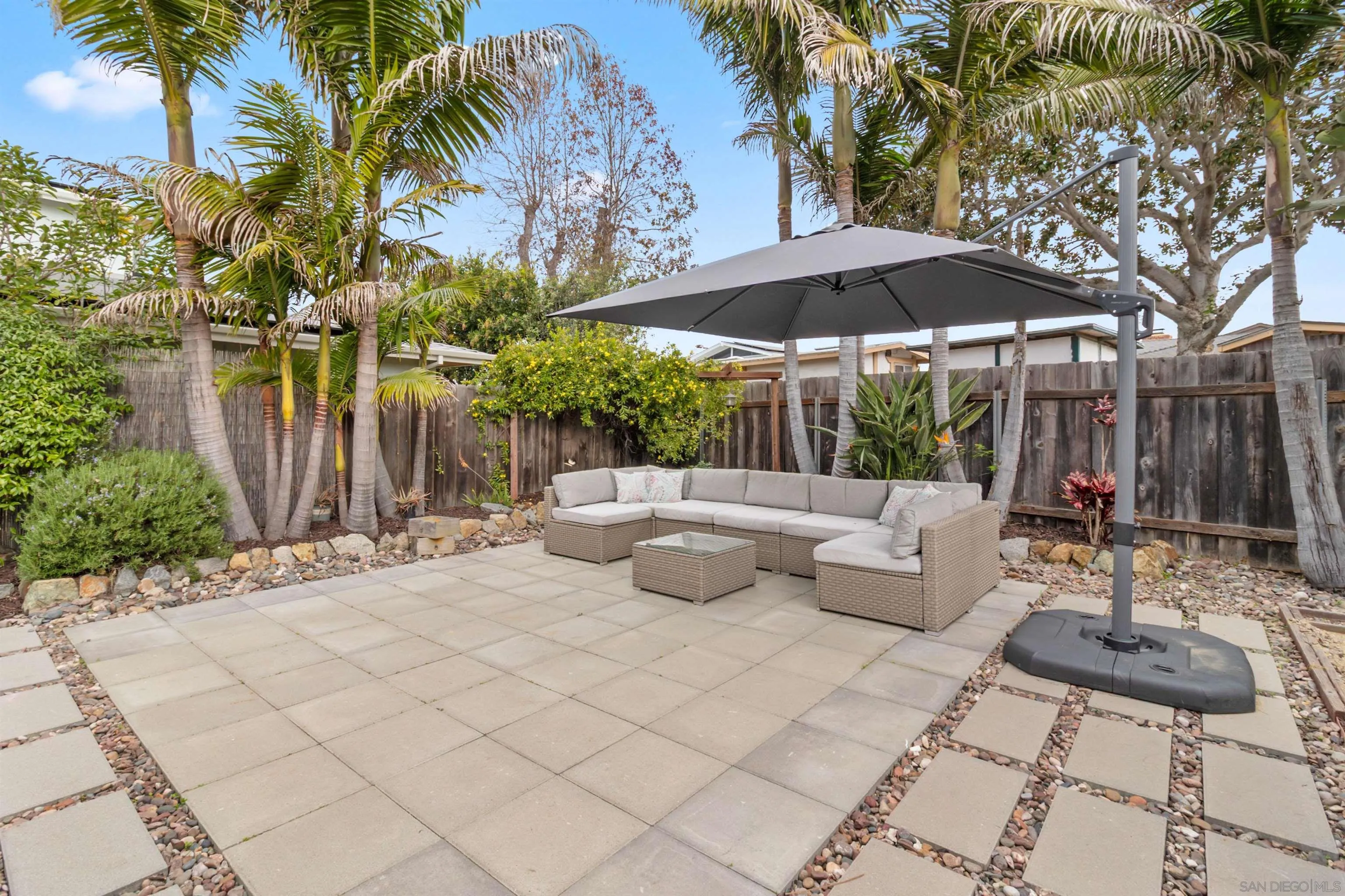 https://cdn.realtyfeed.com/cdn/127/260001927/9989911da1145d9c5a7fd94ba6fea6bc.webp
