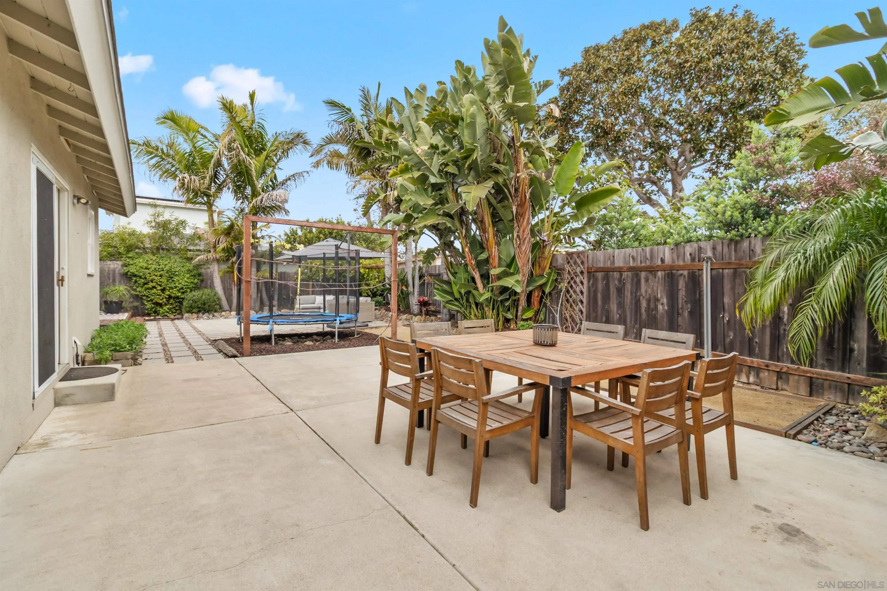https://cdn.realtyfeed.com/cdn/127/260001927/af251a1f4998e7e9102914772d3c94ab.webp