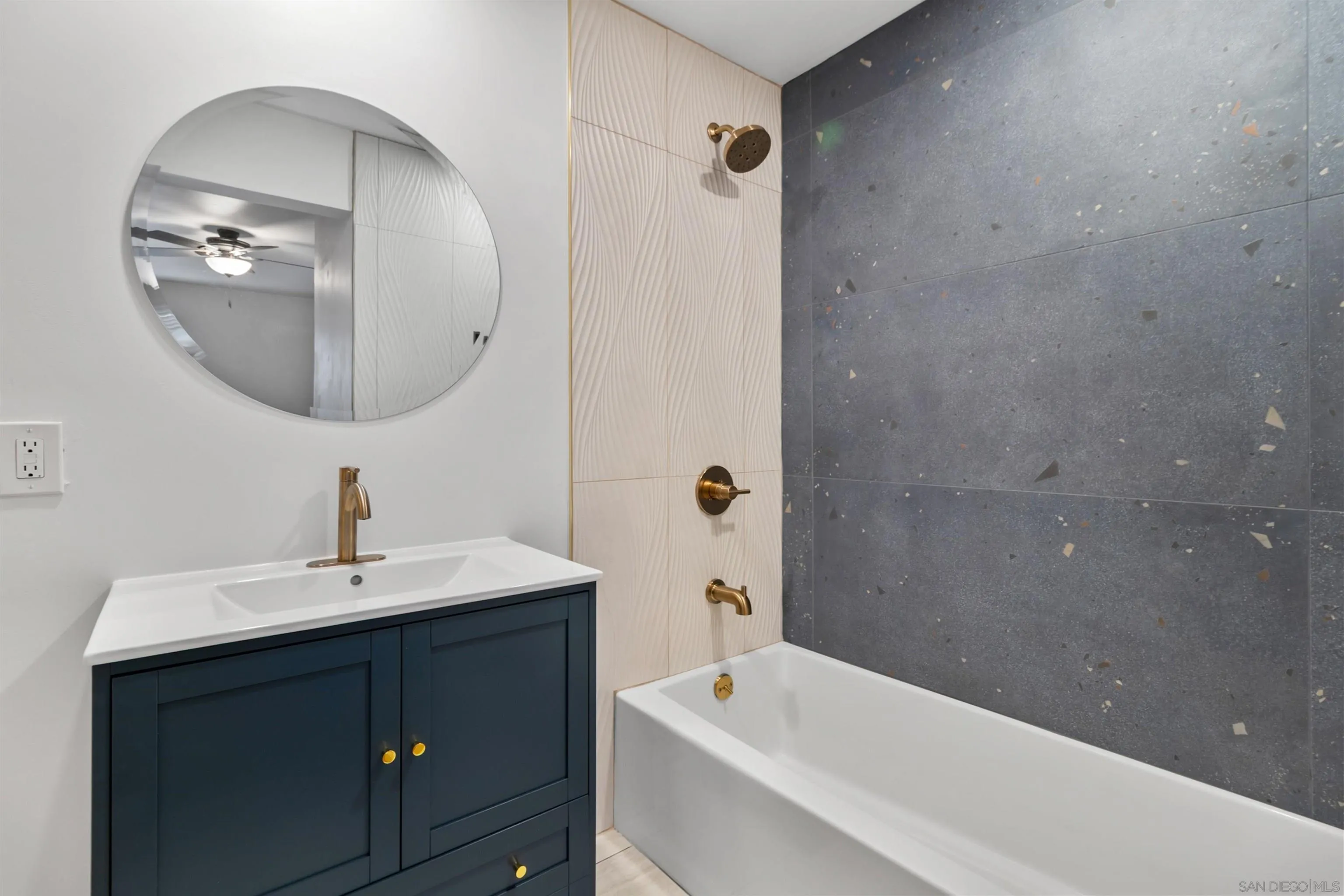 https://cdn.realtyfeed.com/cdn/127/260001927/d4eec715785d374ddd4317886a899344.webp