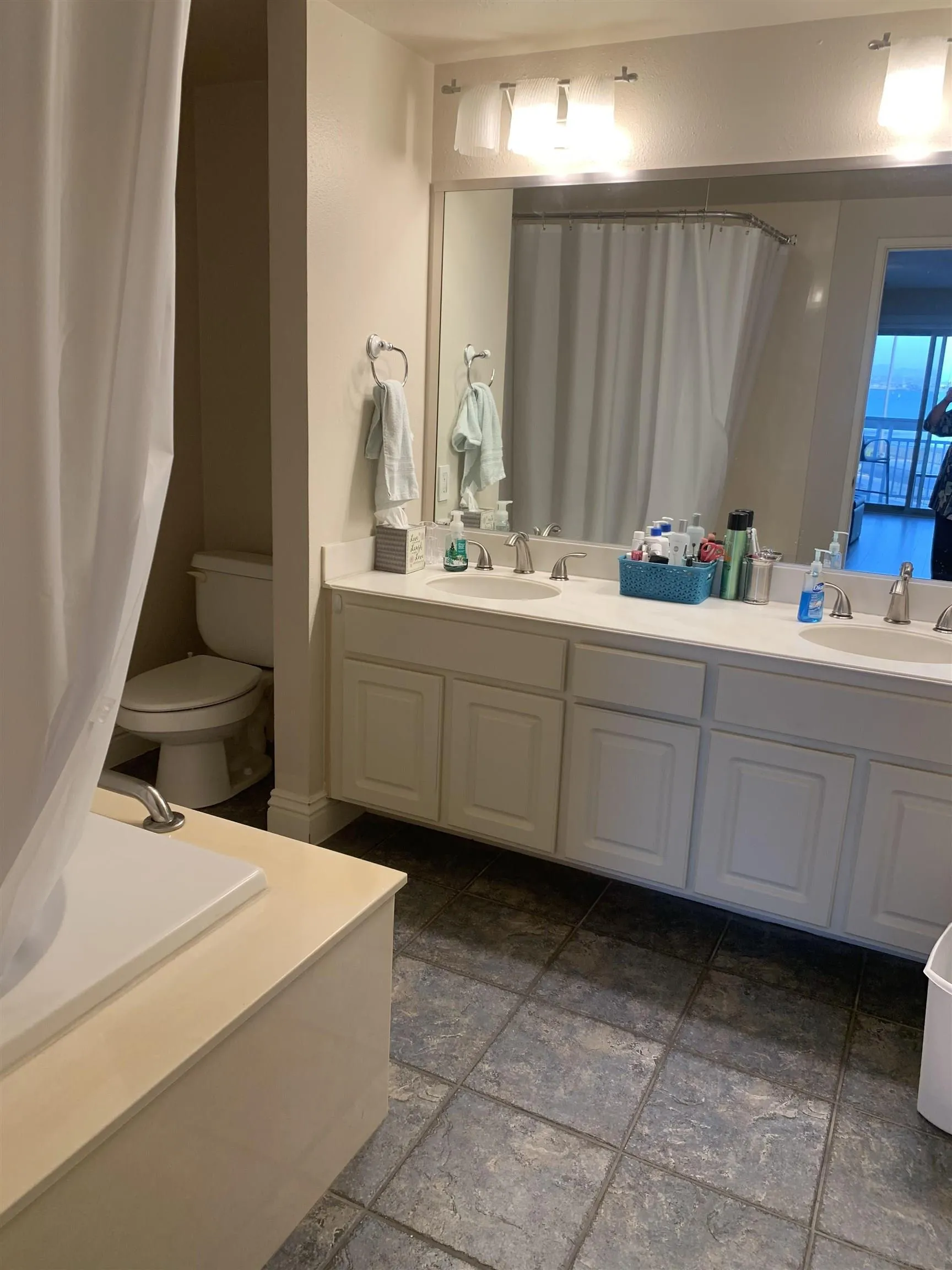 https://cdn.realtyfeed.com/cdn/127/260001931/b75679c76448a9e67280edc717d90def.webp