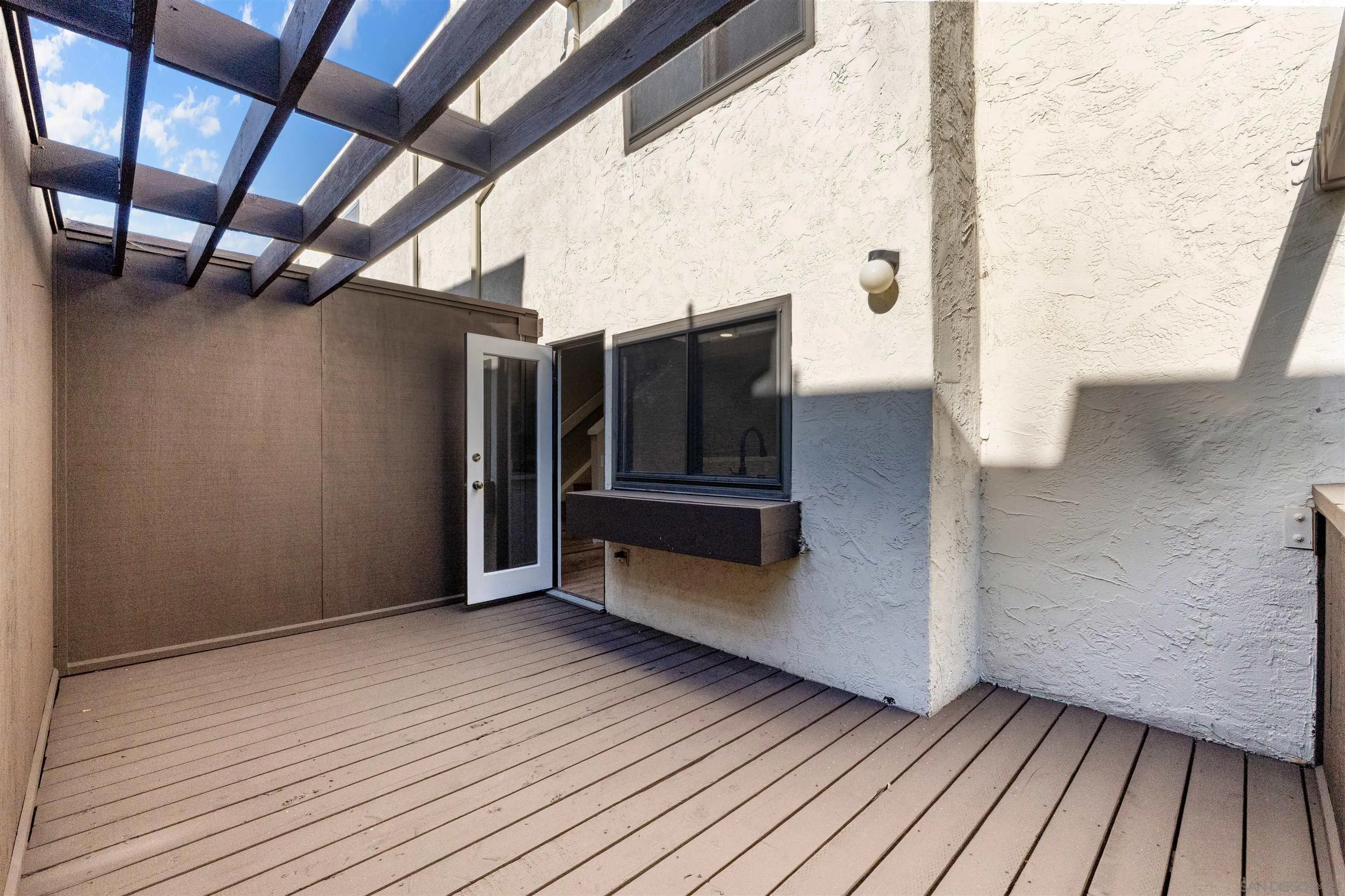 Photo #17: 260001933 Listing: Photo #17