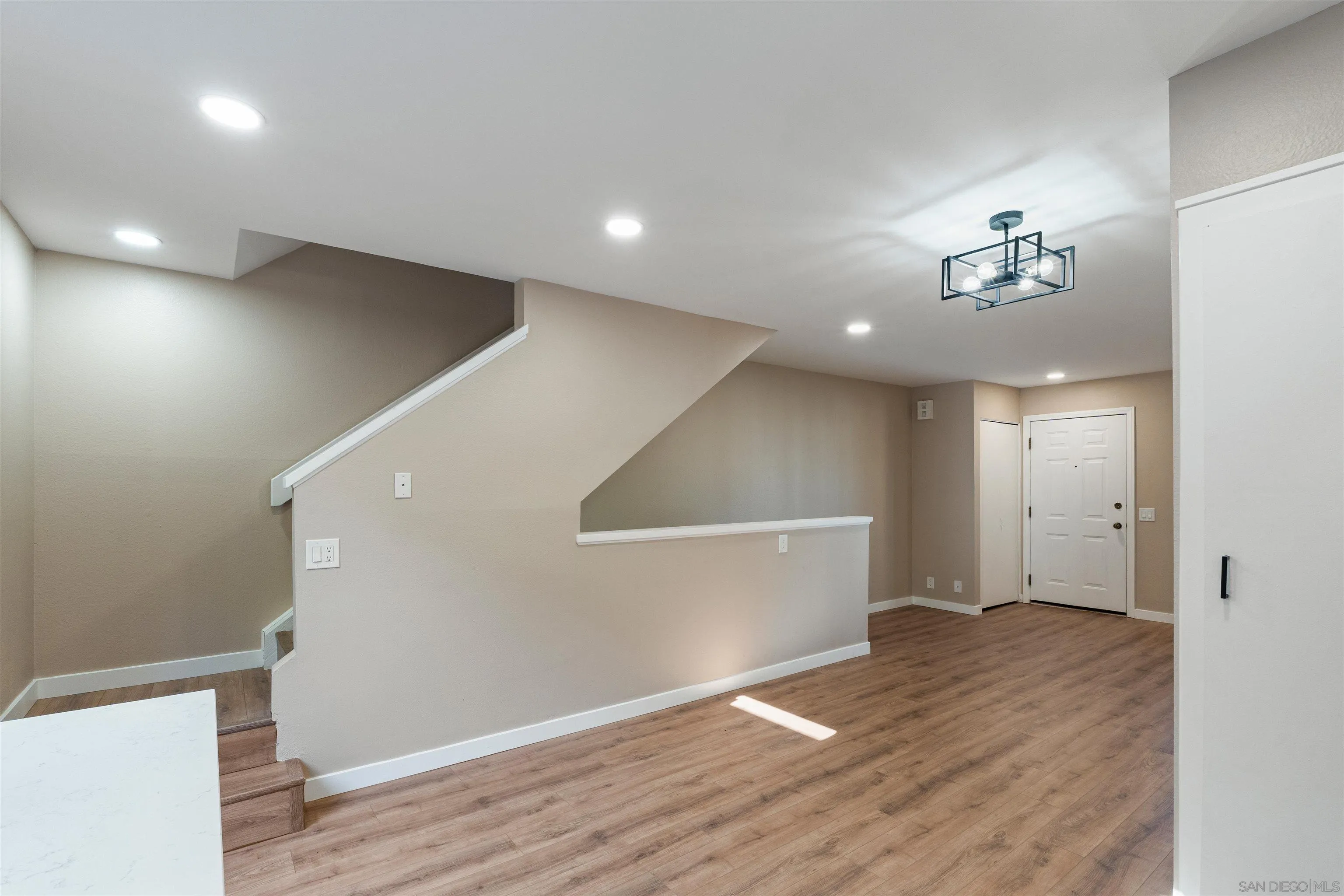 Photo #16: 260001933 Listing: Photo #16