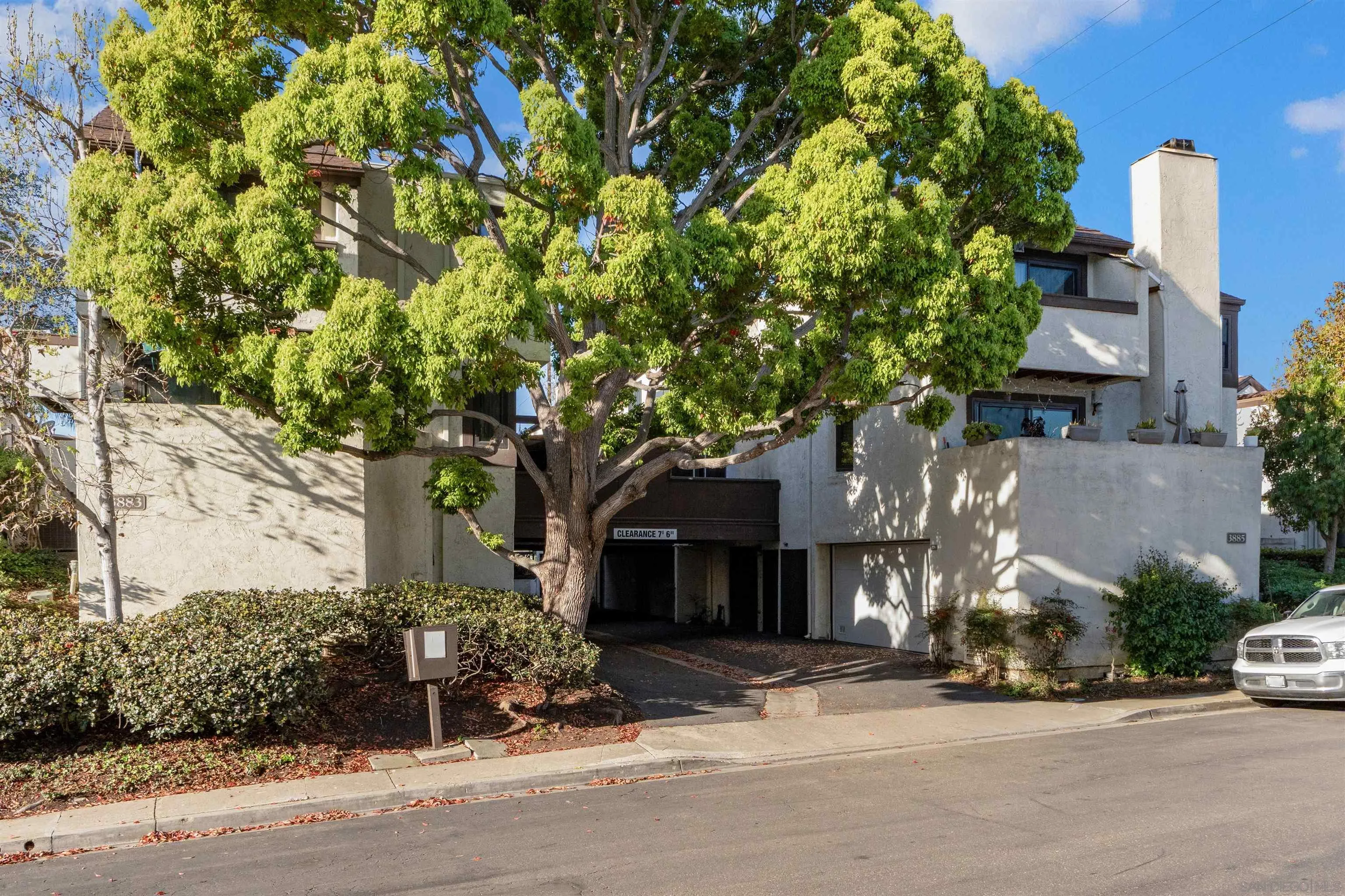 https://cdn.realtyfeed.com/cdn/127/260001933/b9bd078f1f53a5b21911a5b28cb21884.webp