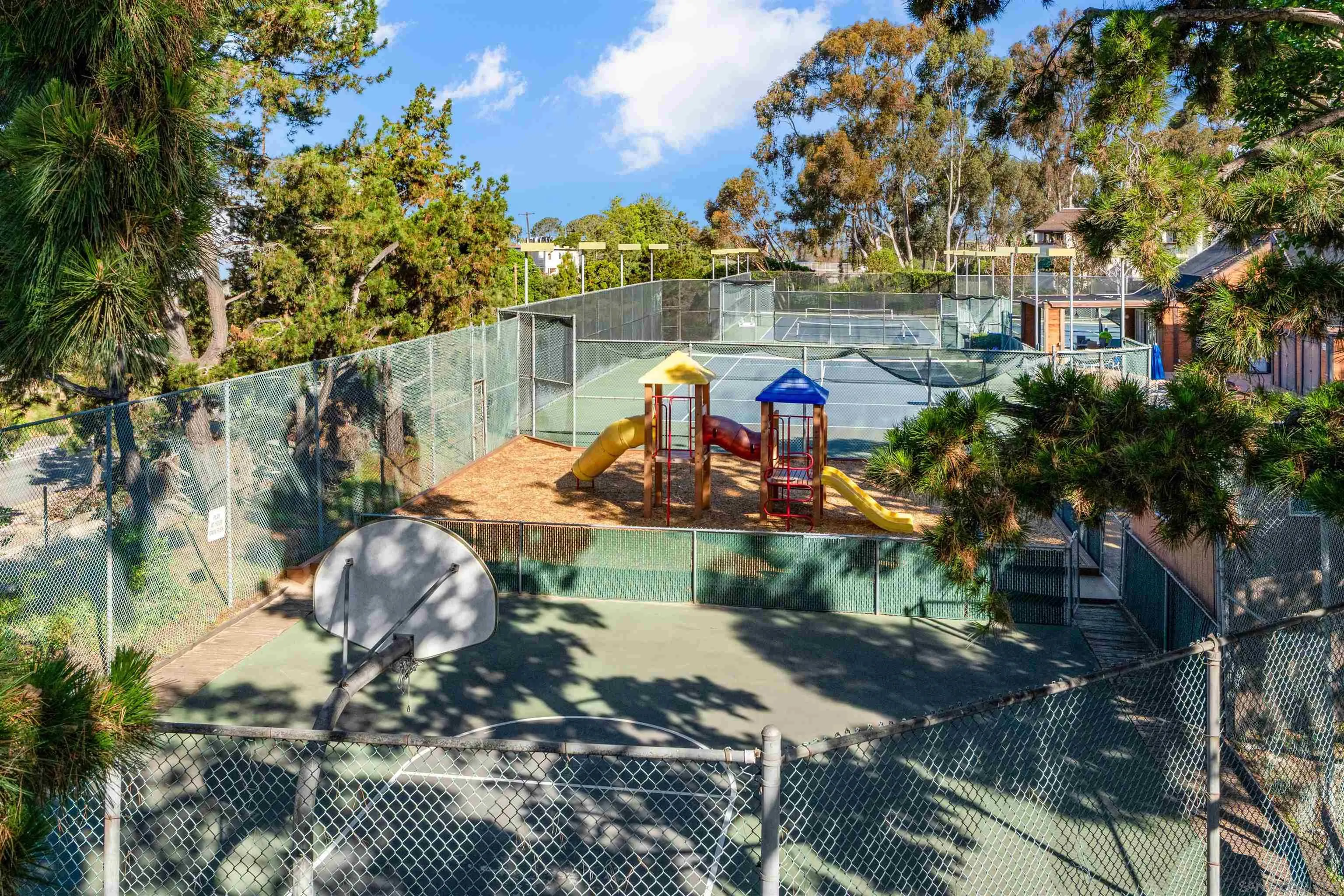 https://cdn.realtyfeed.com/cdn/127/260001933/eabf82cea9f87e9ff5f8a8f3f6f22833.webp