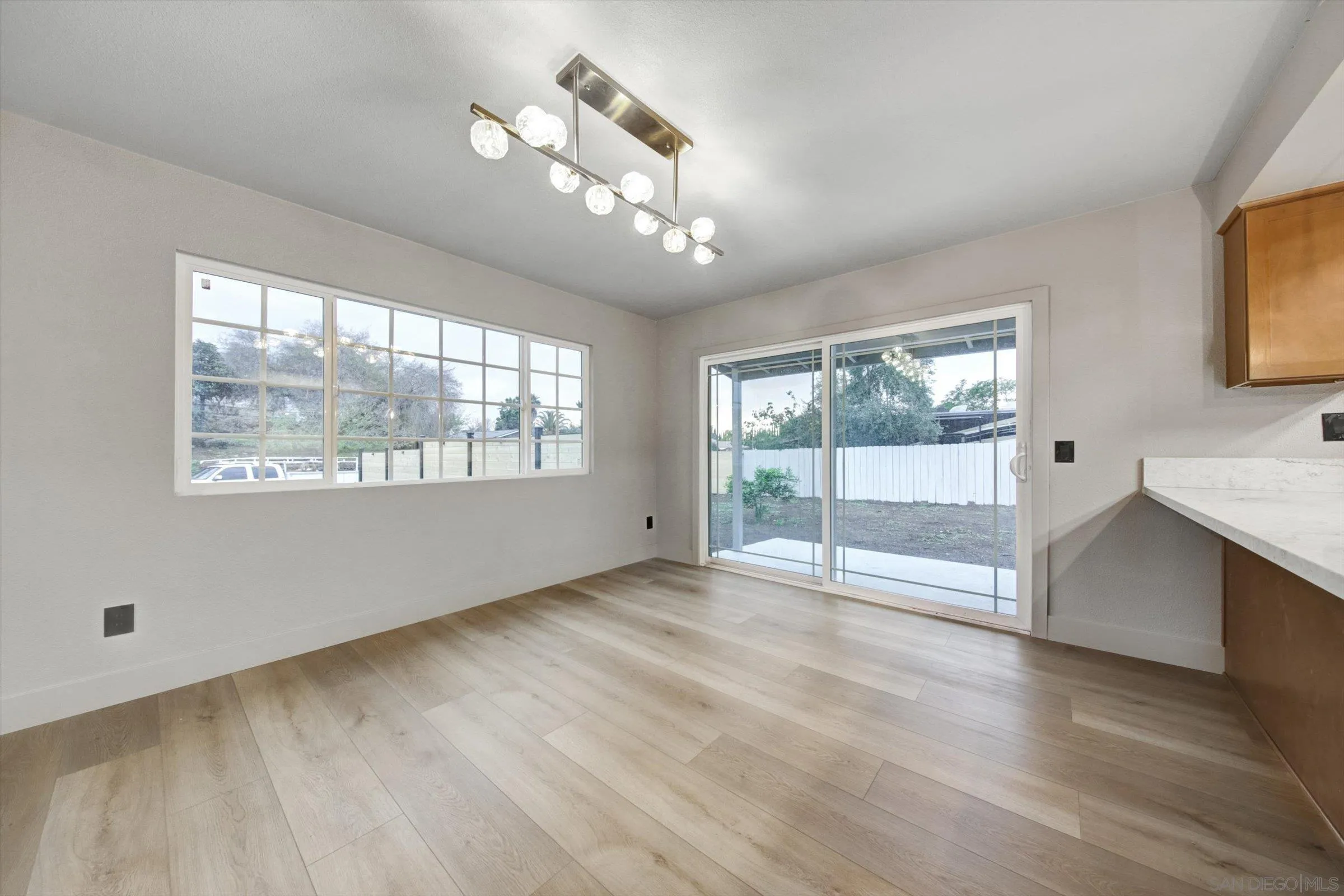https://cdn.realtyfeed.com/cdn/127/260001935/6c9bc273ce252f969d66d8145e74013e.webp